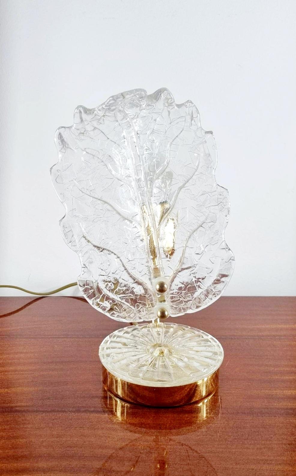 Lámpara de sobremesa italiana moderna de cristal de Murano, Italia años 70 en venta 2