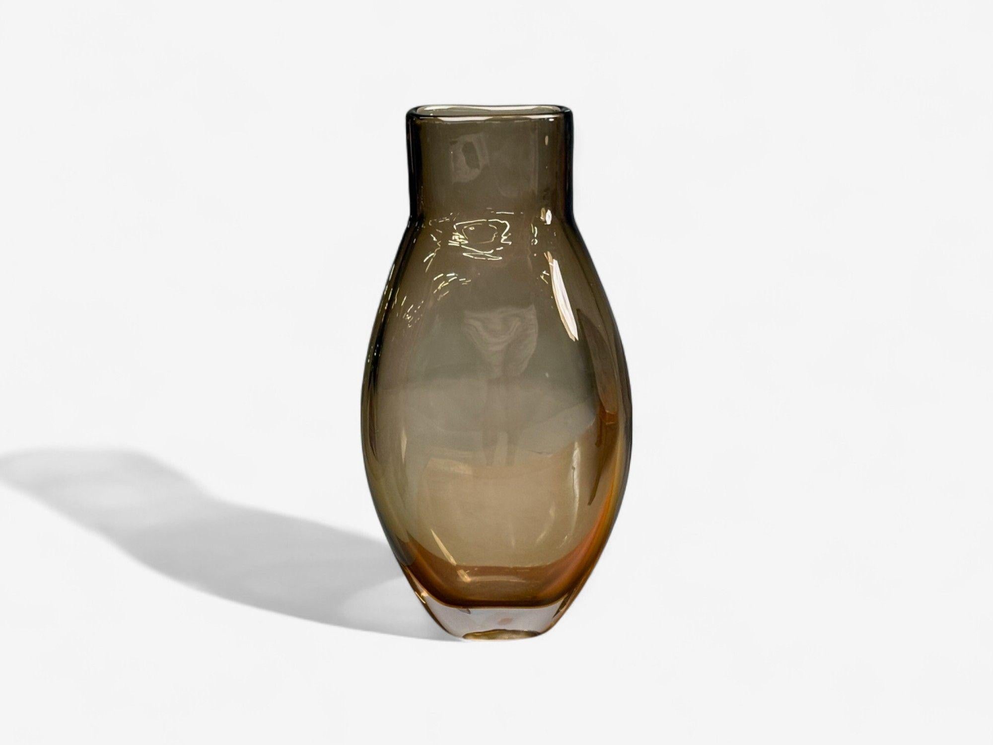 Moderno italiano, cristal de Murano, jarrón de sobremesa, Italia, años 60 Italiano en venta