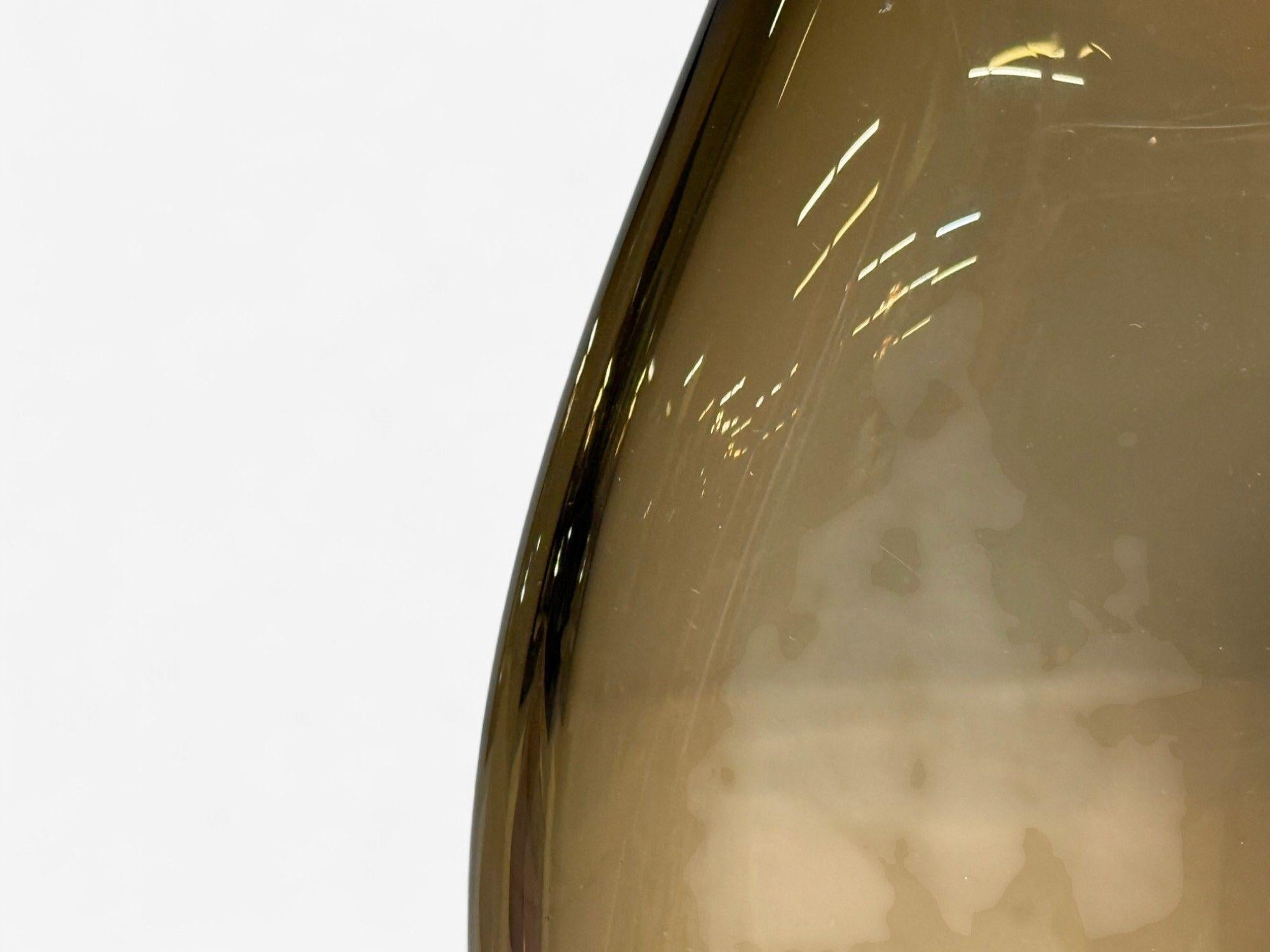 Moderno italiano, cristal de Murano, jarrón de sobremesa, Italia, años 60 mediados del siglo XX en venta