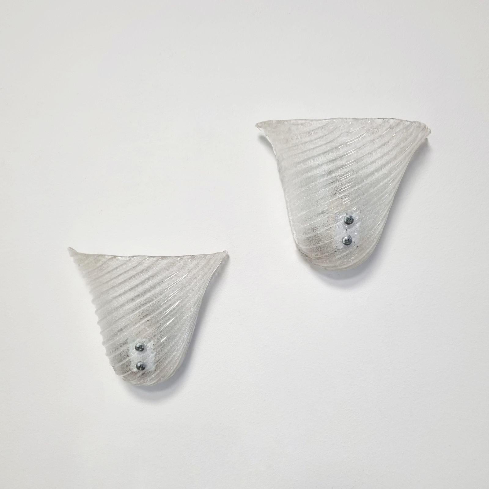 Pair of murano glass Graniglia wall sconces from the 90s.
In very good condition, working perfectly. They require a edison E14 bulb.