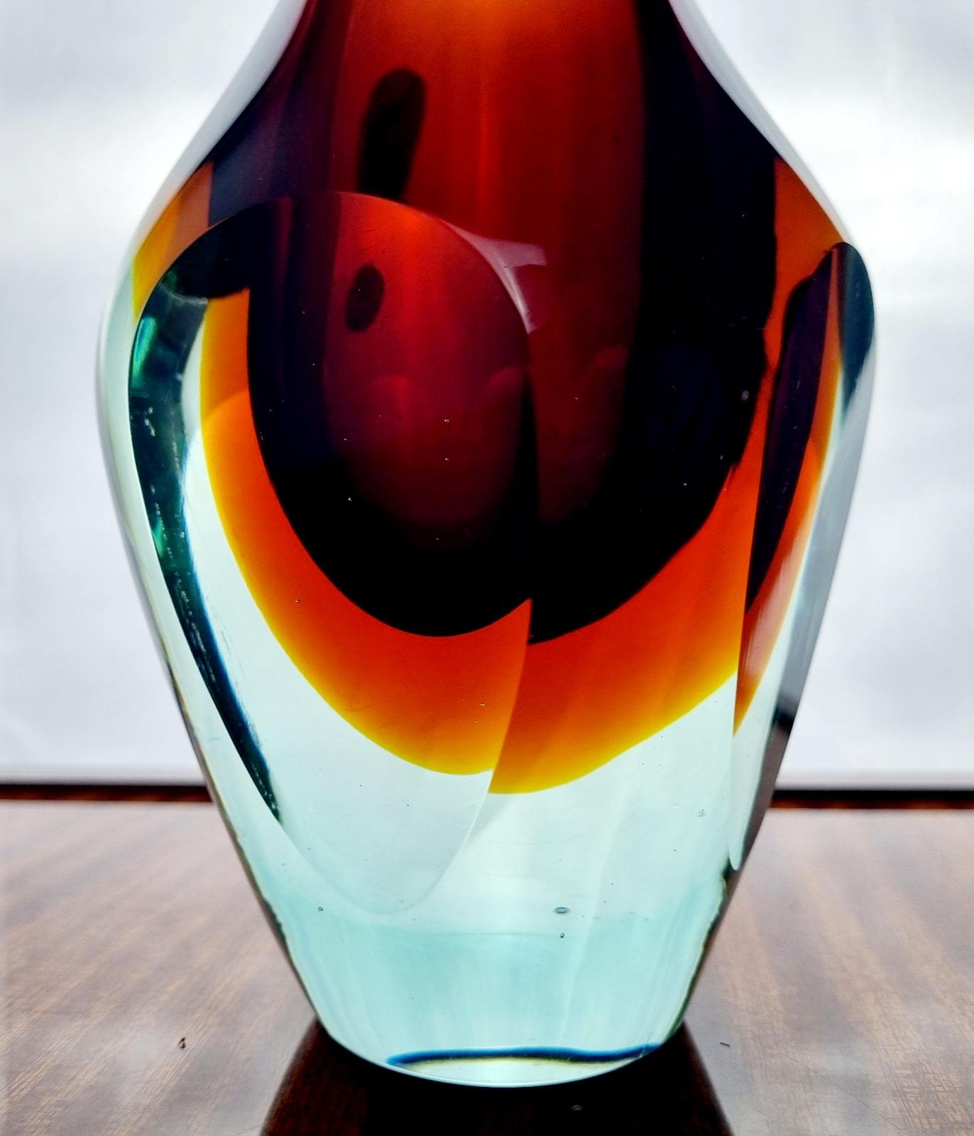 Jarrón moderno italiano de Murano Glass Sommerso de Flavio Poli, Italia, años 70 en Excelente estado para la venta en Lucija, SI