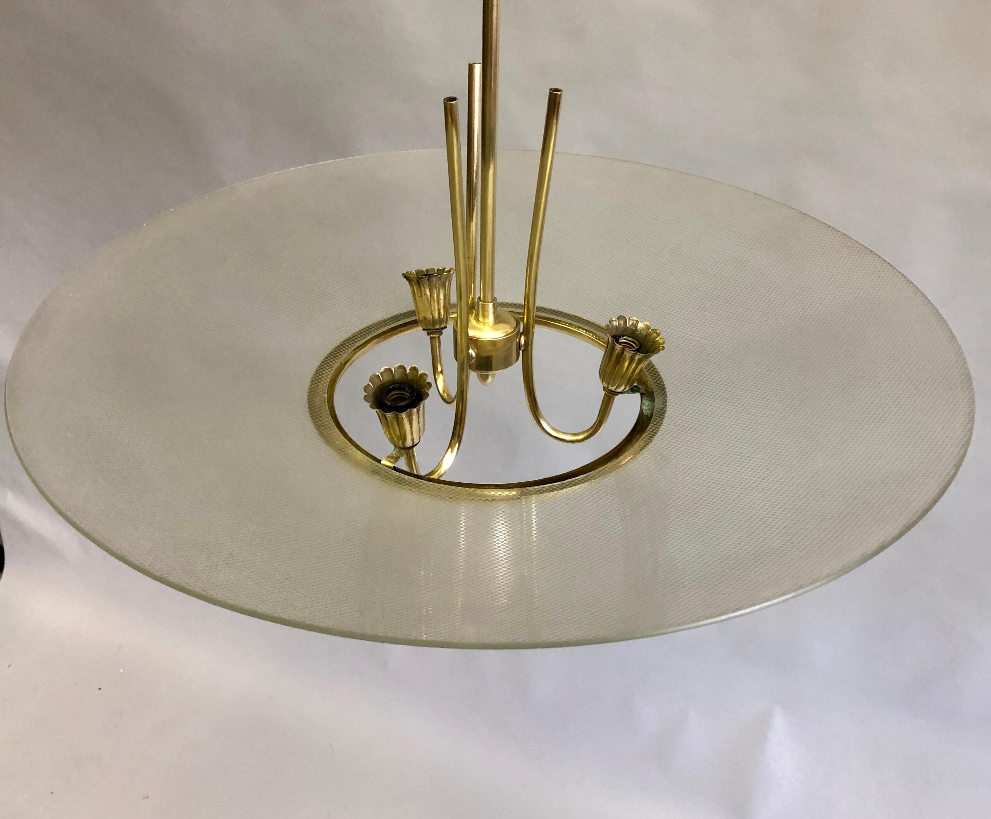 20th Century Italian Midcentury Modern Brass & Glass Pendant by Pietro Chiesa & Fontana Arte For Sale