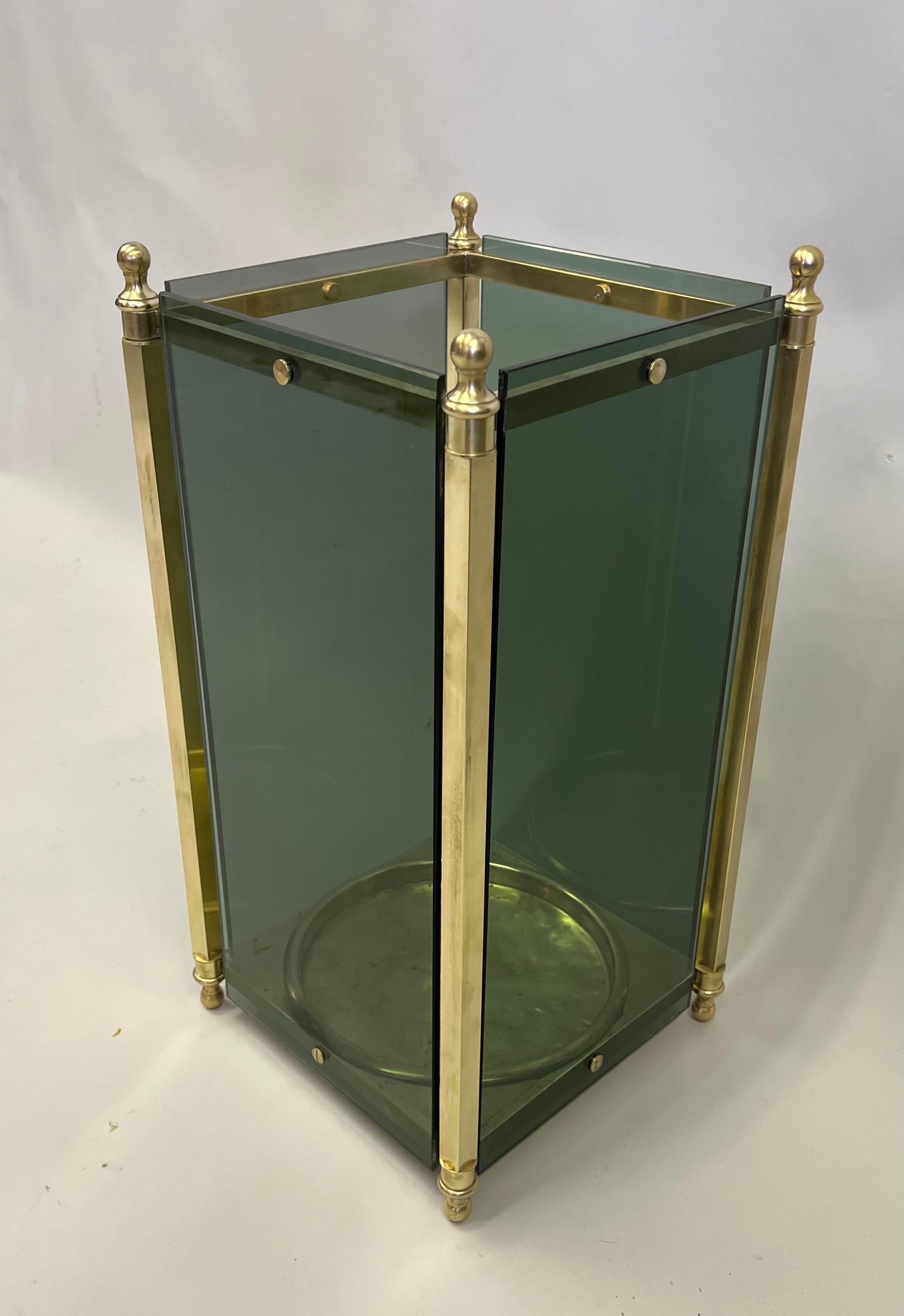 Hand-Crafted Italian Modern Neoclassical Brass & Green Glass Umbrella Stand by Fontana Arte For Sale