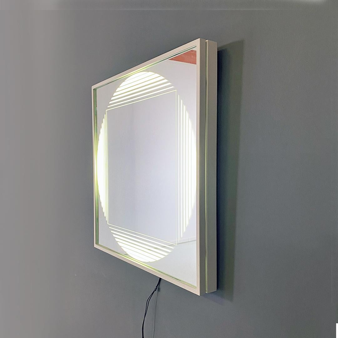 Italian Modern Neon Backlit Square Mirror by Gianni Celada for Fontana Arte 1970 In Good Condition For Sale In MIlano, IT