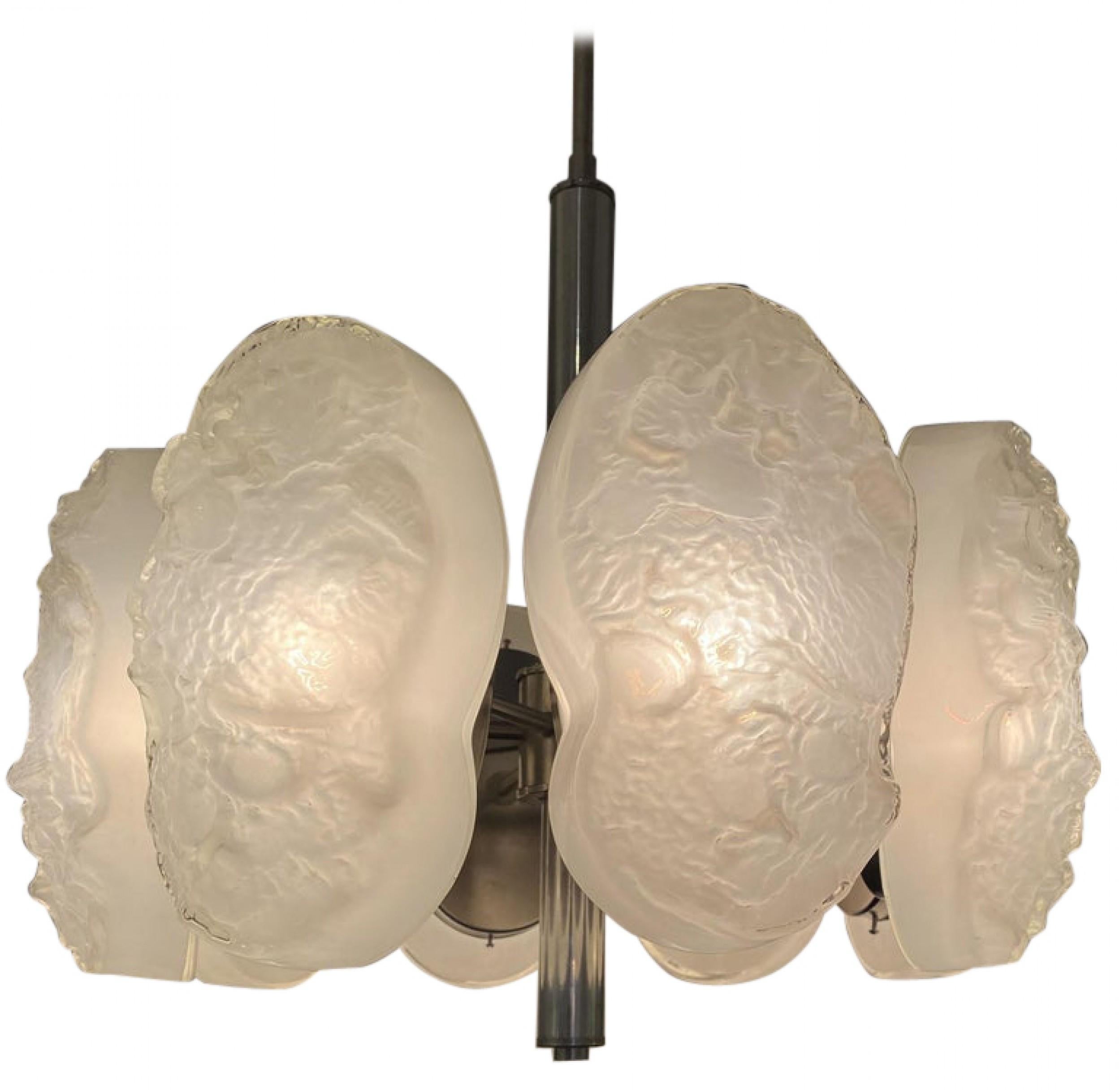 Italiano Lampadario moderno italiano a 6 bracci in nichel e vetro soffiato a mano, Mazzega in vendita