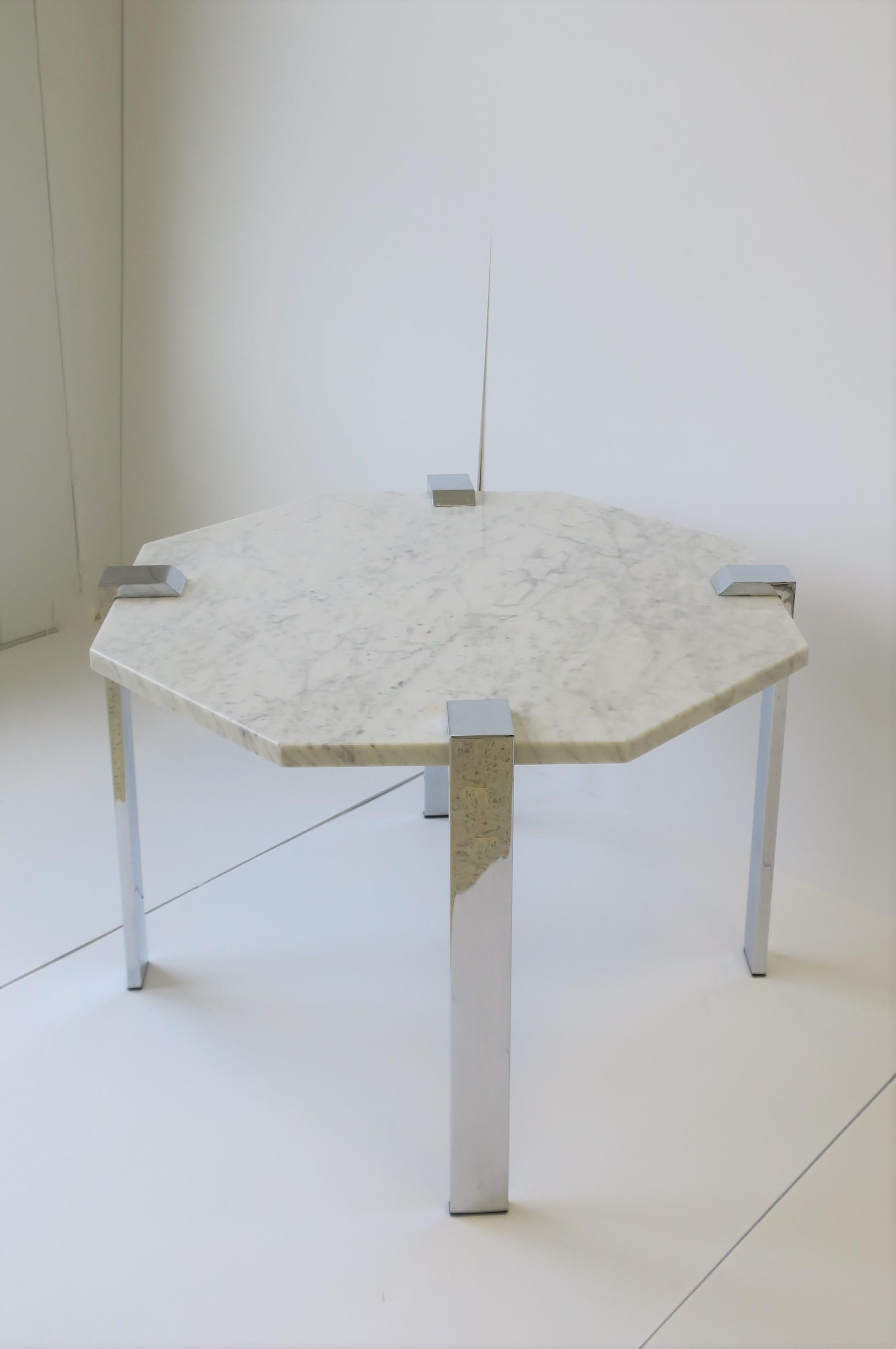 Italian Modern Octagonal Carrara White Marble and Chrome Table, 1970s  For Sale 3