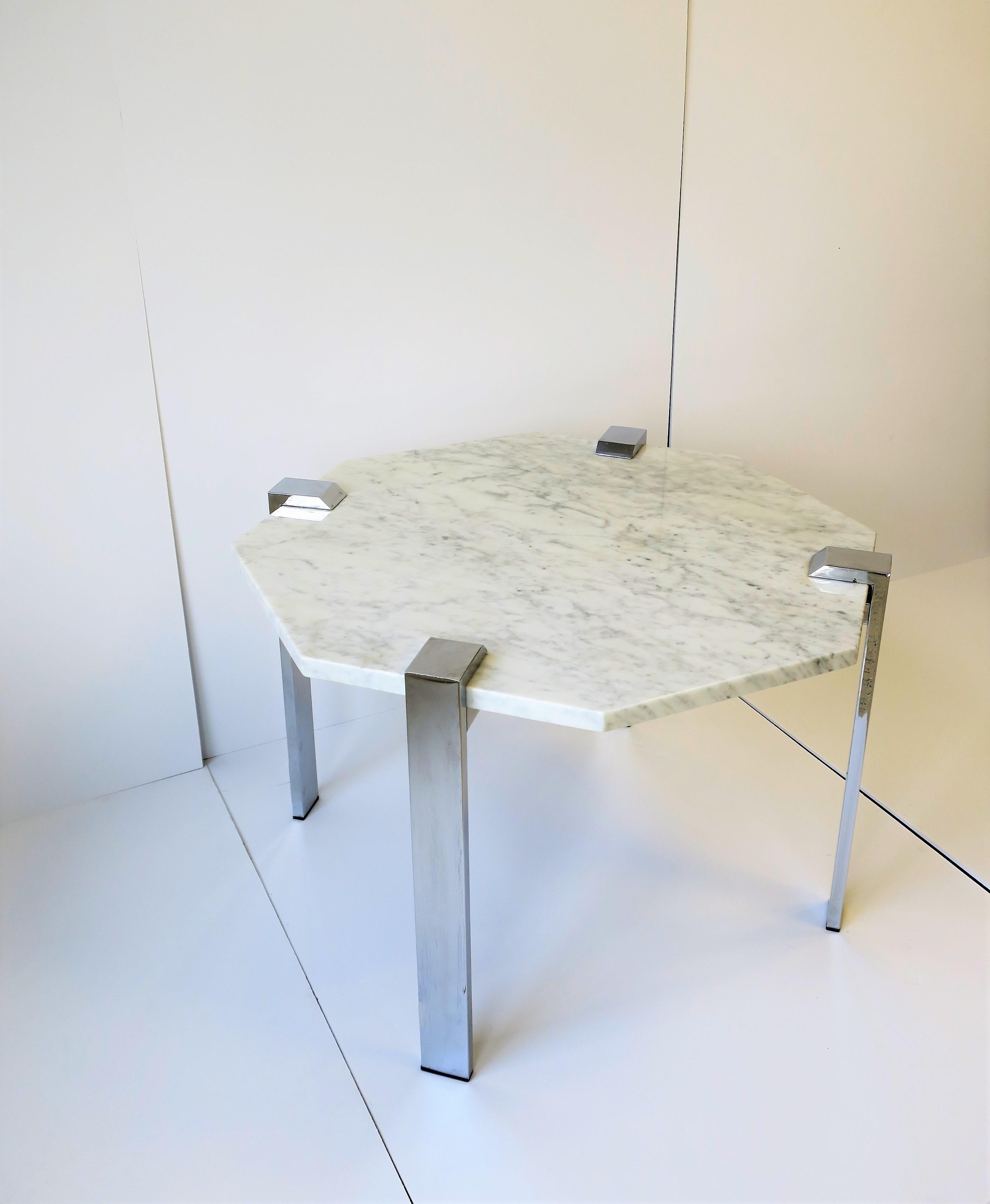 Italian Modern Octagonal Carrara White Marble and Chrome Table, 1970s  For Sale 2