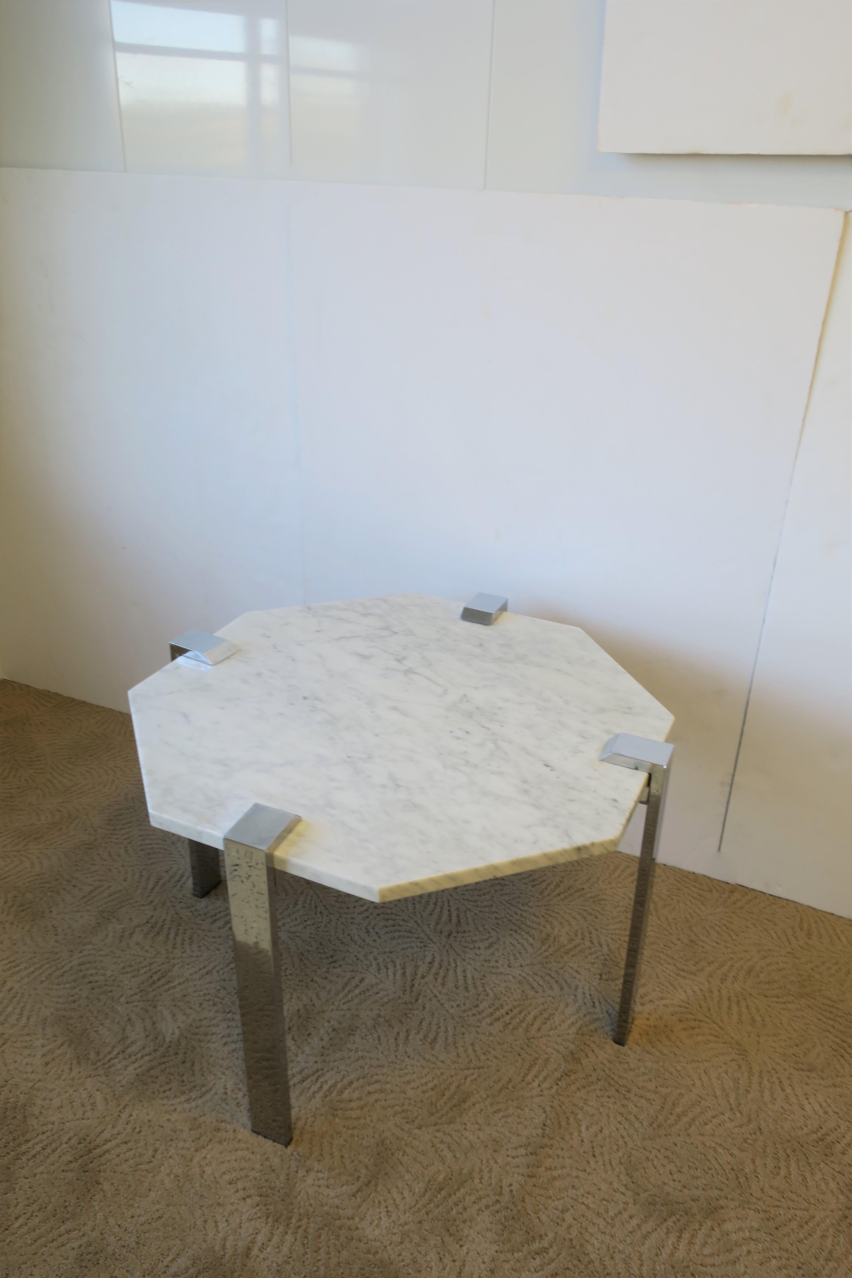 Italian Modern Octagonal Carrara White Marble and Chrome Table, 1970s For Sale 9