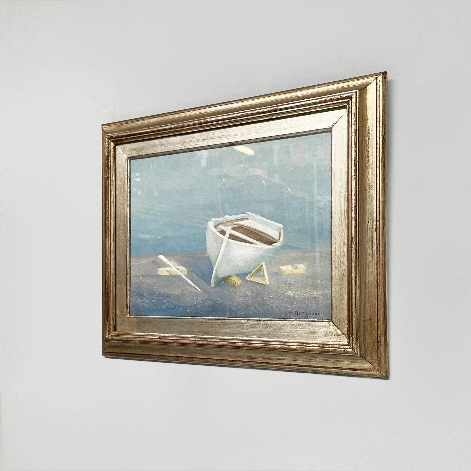 Peinture à l'huile moderne italienne représentant un bateau dans un cadre en bois doré, 1978
Peinture à l'huile rectangulaire. Le sujet du tableau est un bateau blanc sur le rivage avec une rame sur une jetée. Dans un cadre en bois avec une finition
