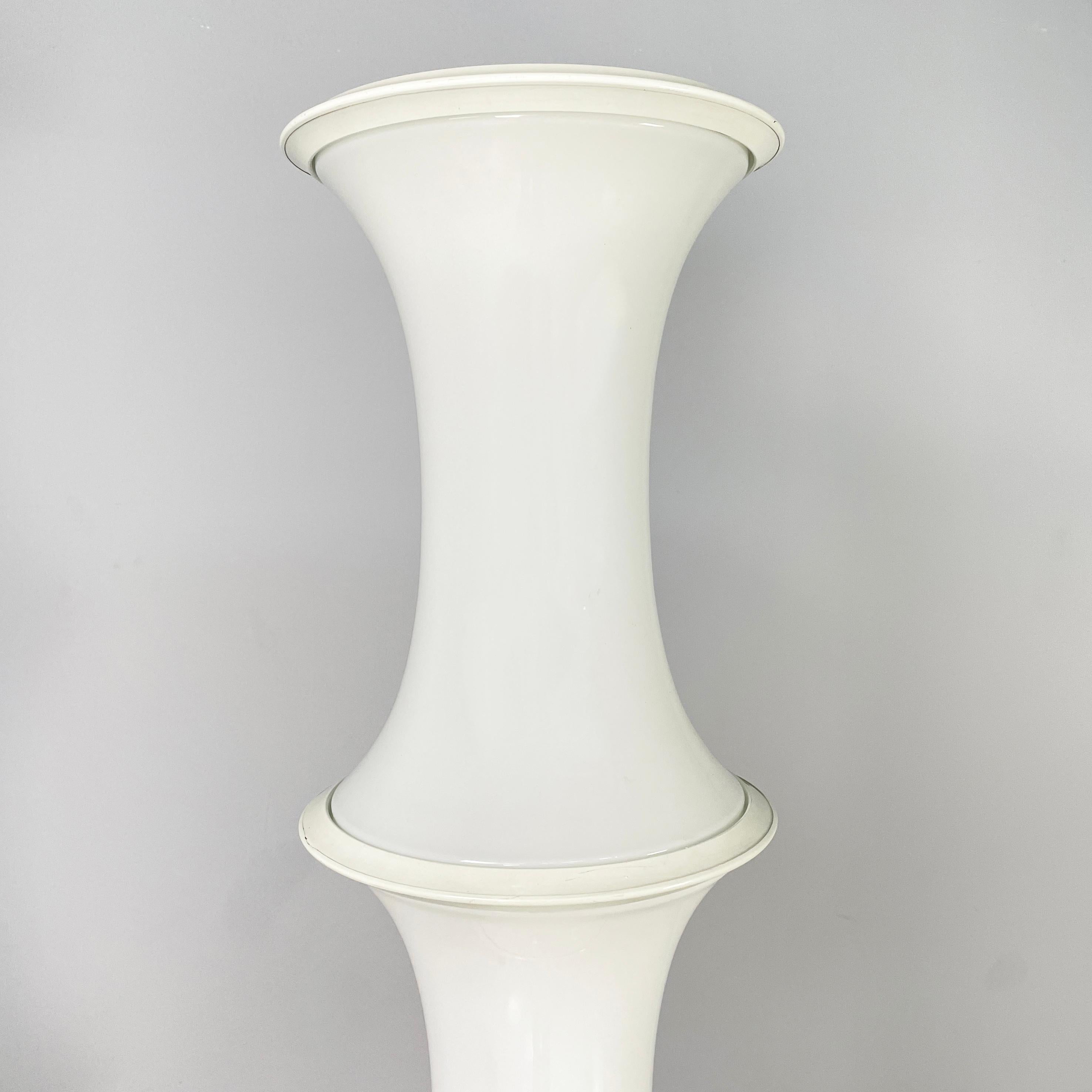 Lámpara de pie italiana moderna de cristal opalino Bambú de Enrico Tronconi, años 80 Moderno en venta
