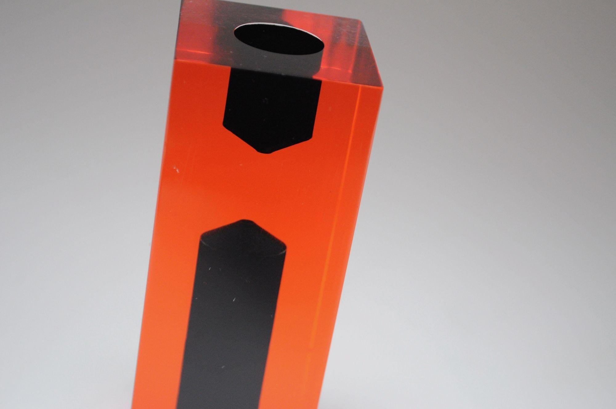 Solifloro / Jarrón de capullos de lucita naranja y negro moderno italiano según Luigi Massoni en venta 6