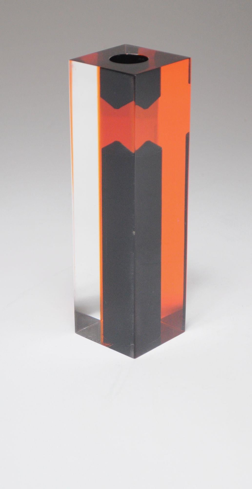 Solifloro / Jarrón de capullos de lucita naranja y negro moderno italiano según Luigi Massoni en venta 11