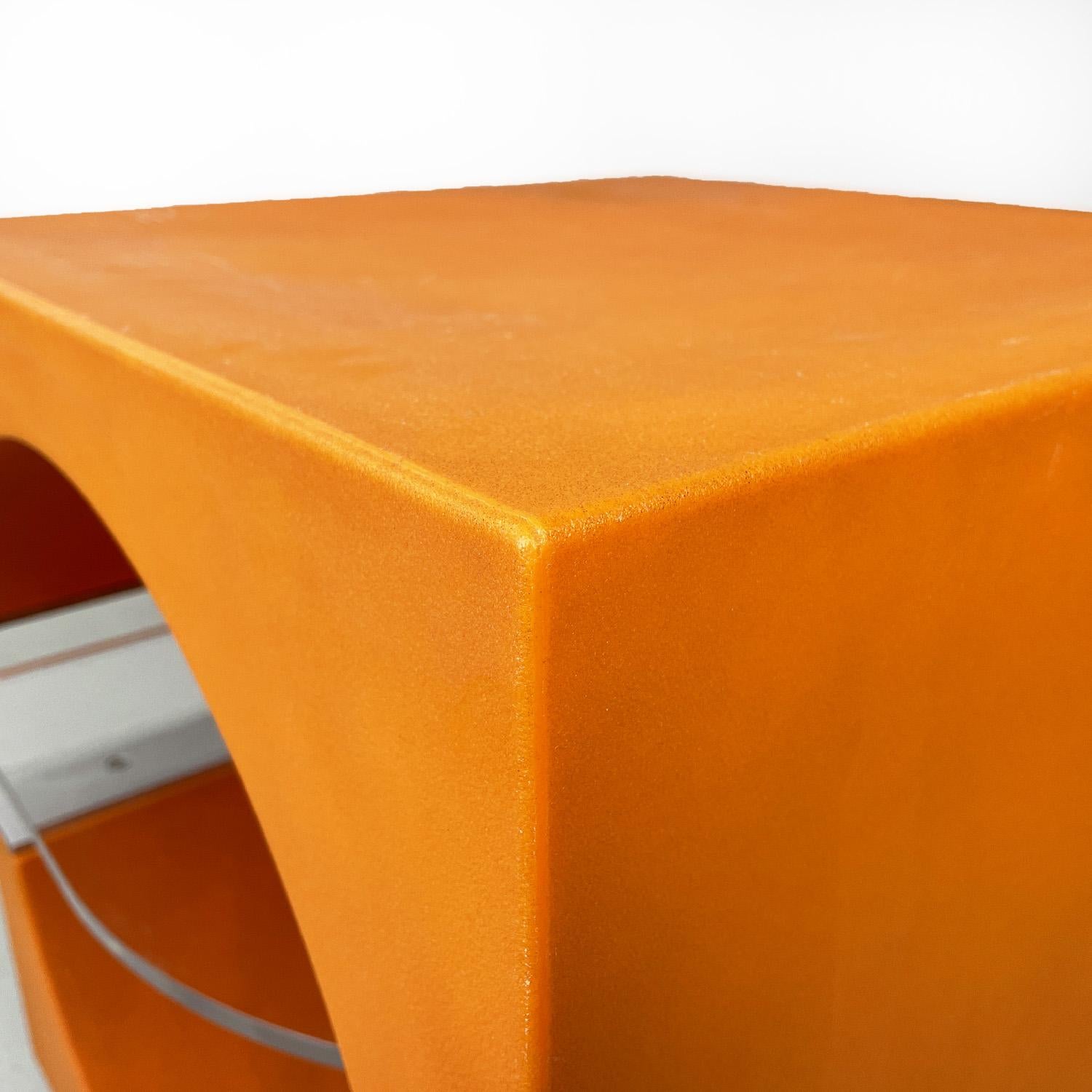 Italian modern orange plastic coffee table with plexiglass clear top, 2000s For Sale 4