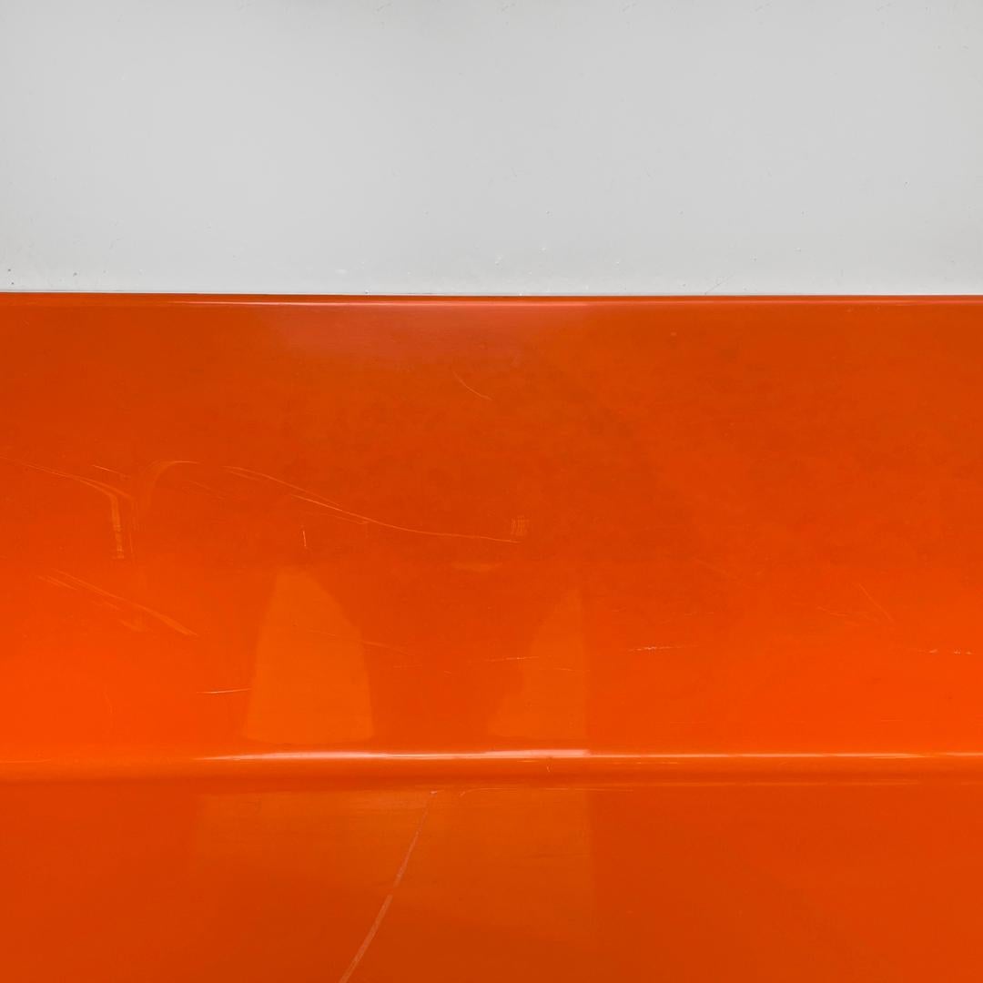 Italian modern orange plastic shelves by Marcello Siard for Kartell, 1970s For Sale 5