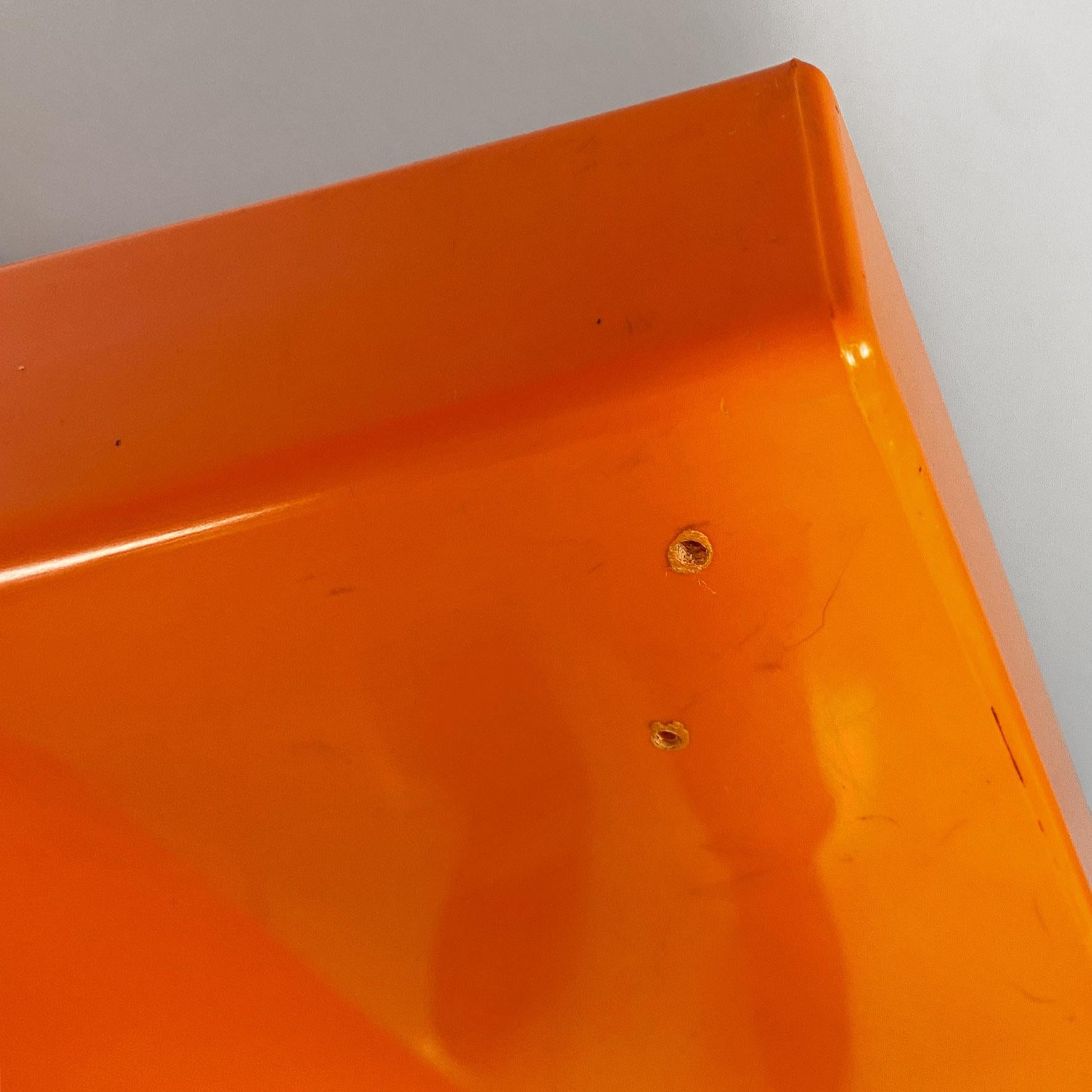 Estantería moderna italiana de plástico naranja de Marcello Siard para Kartell, años 70 en venta 9