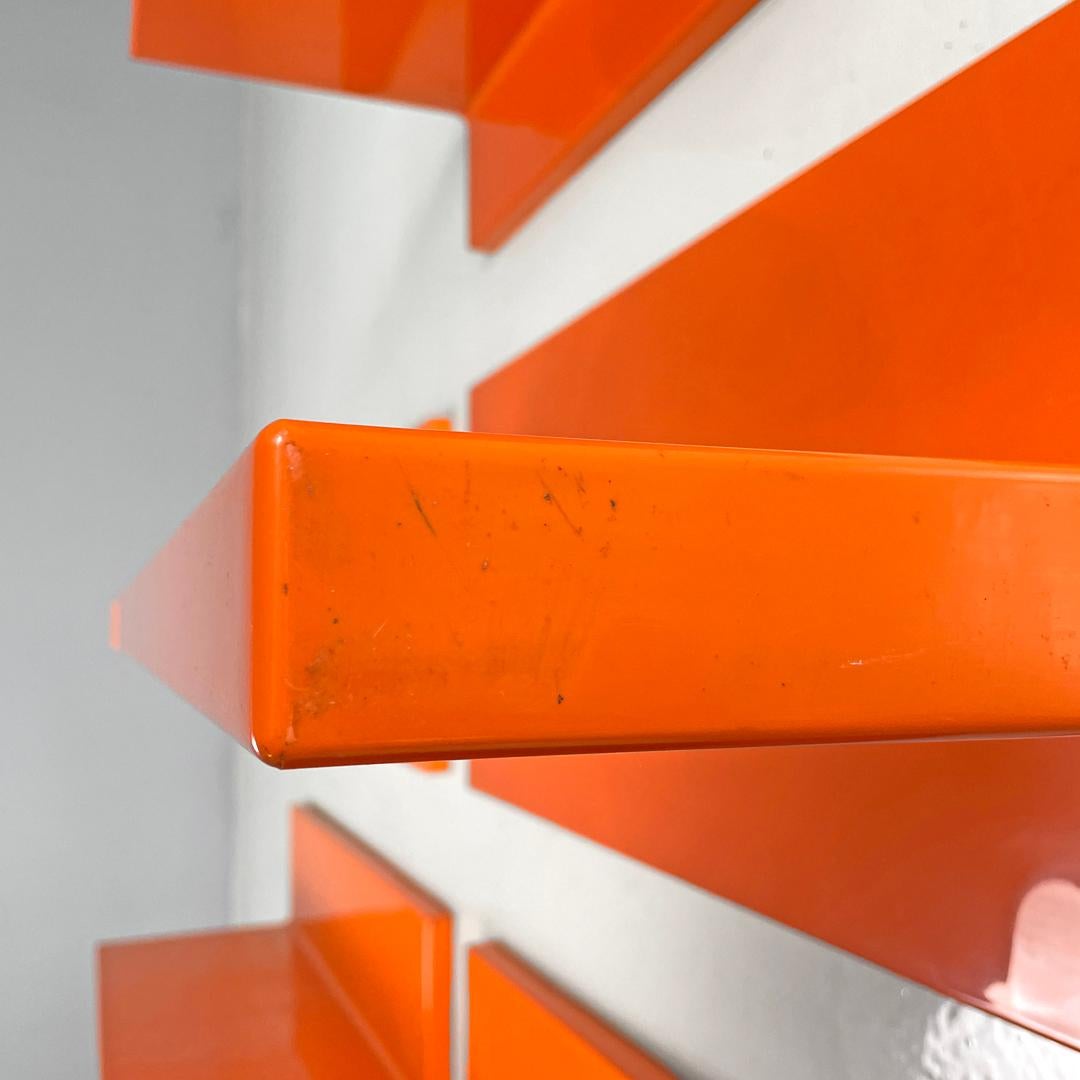 Italian modern orange plastic shelves by Marcello Siard for Kartell, 1970s For Sale 11
