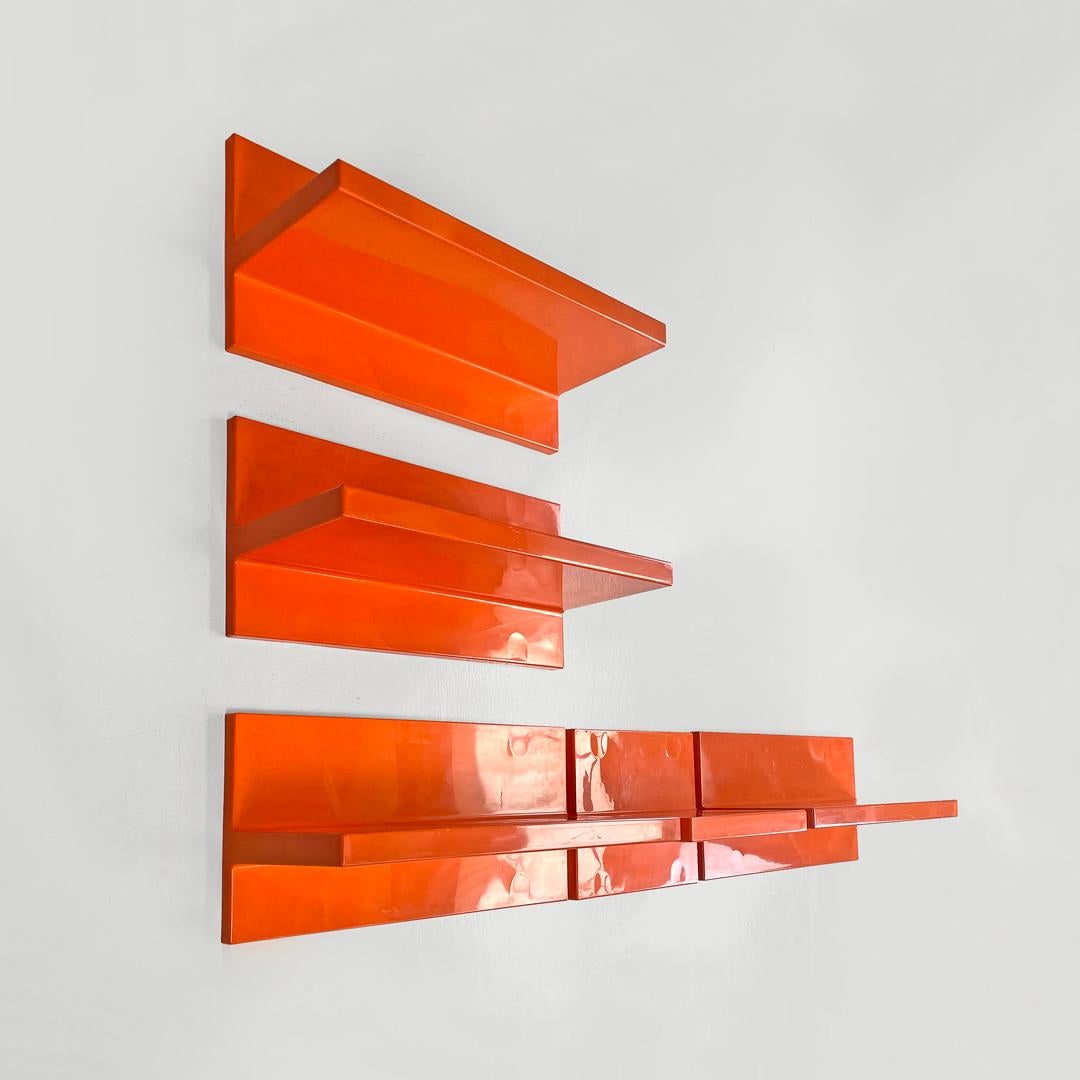 Modern Italian modern orange plastic shelves by Marcello Siard for Kartell, 1970s For Sale
