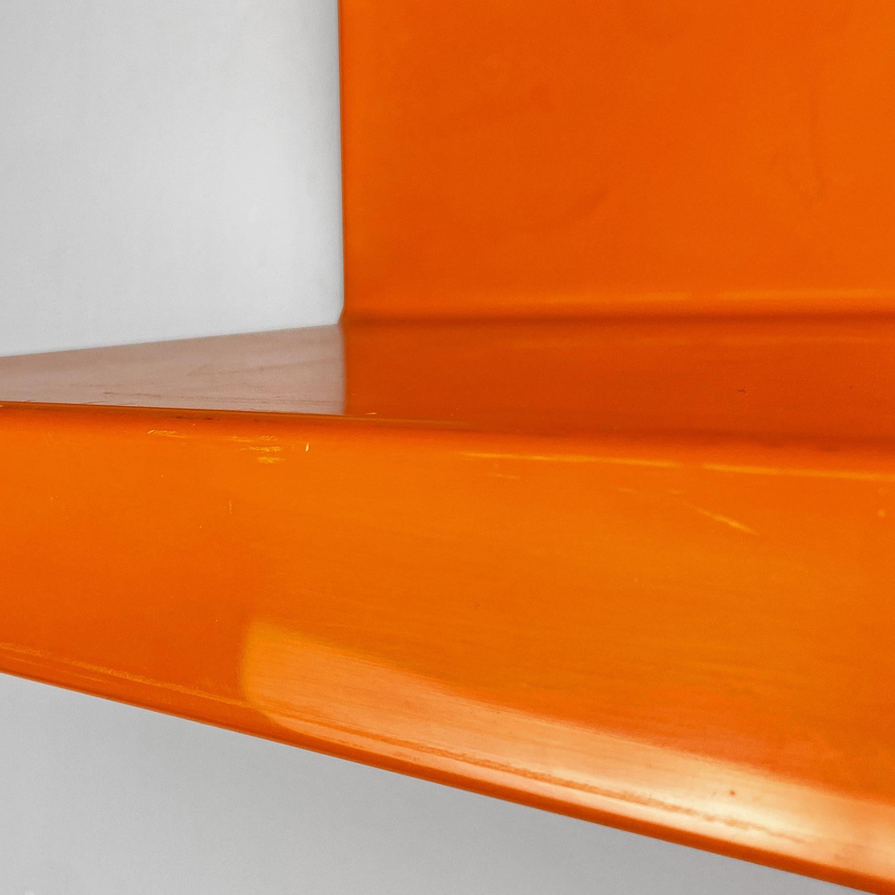 Estantería moderna italiana de plástico naranja de Marcello Siard para Kartell, años 70 en venta 2