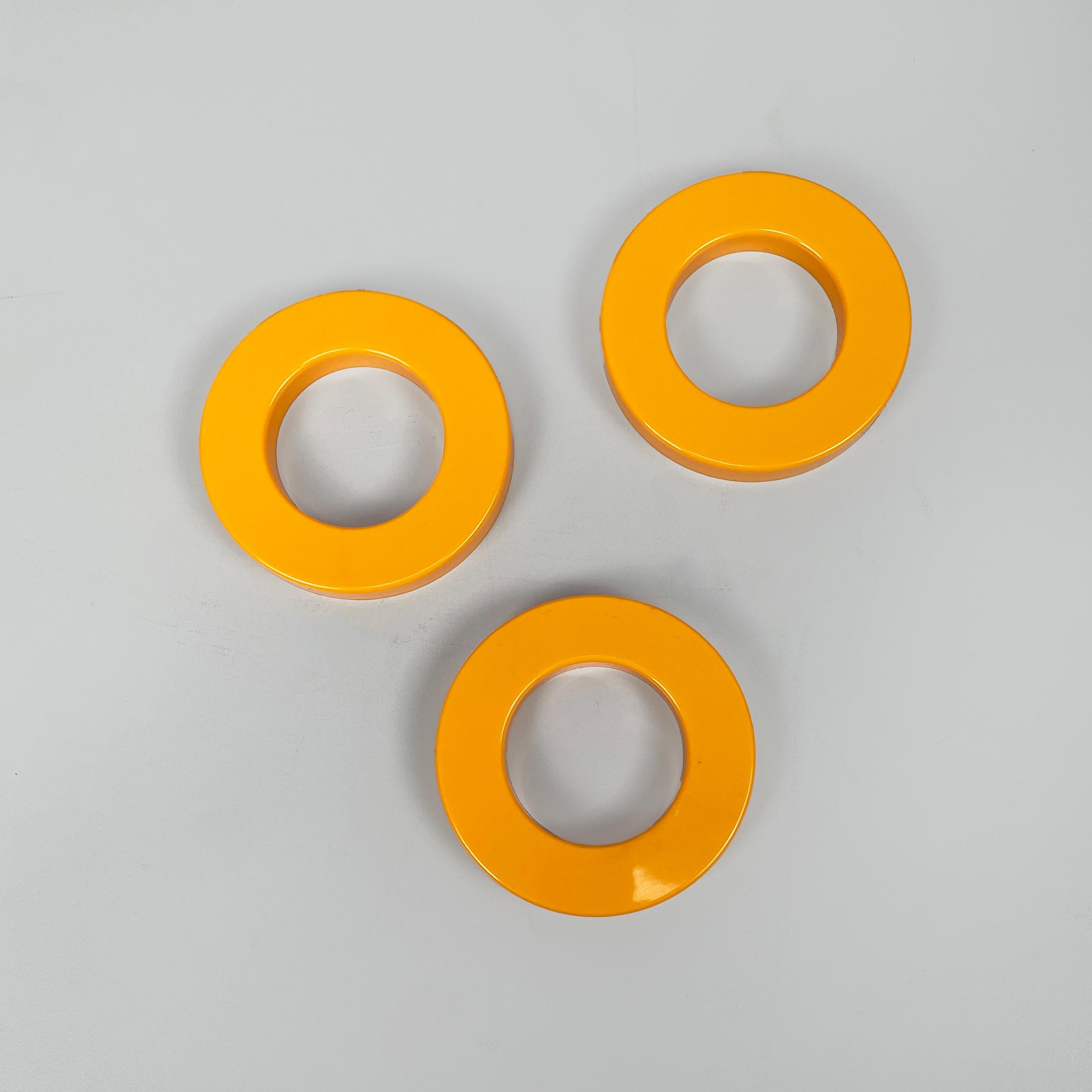 Plastic Italian modern orange rings for perpetual wall calendar by Ring A Date 2020 For Sale
