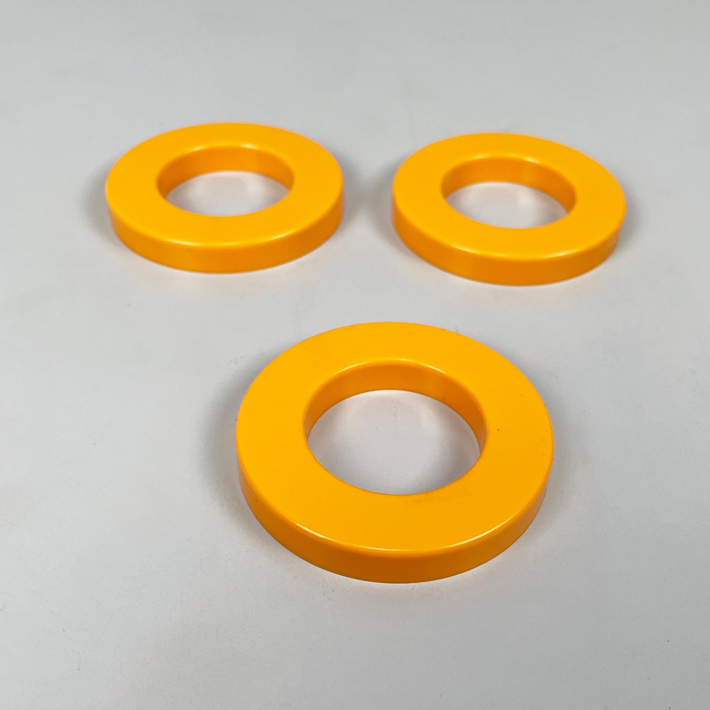 Italian modern orange rings for perpetual wall calendar by Ring A Date 2020 For Sale 1
