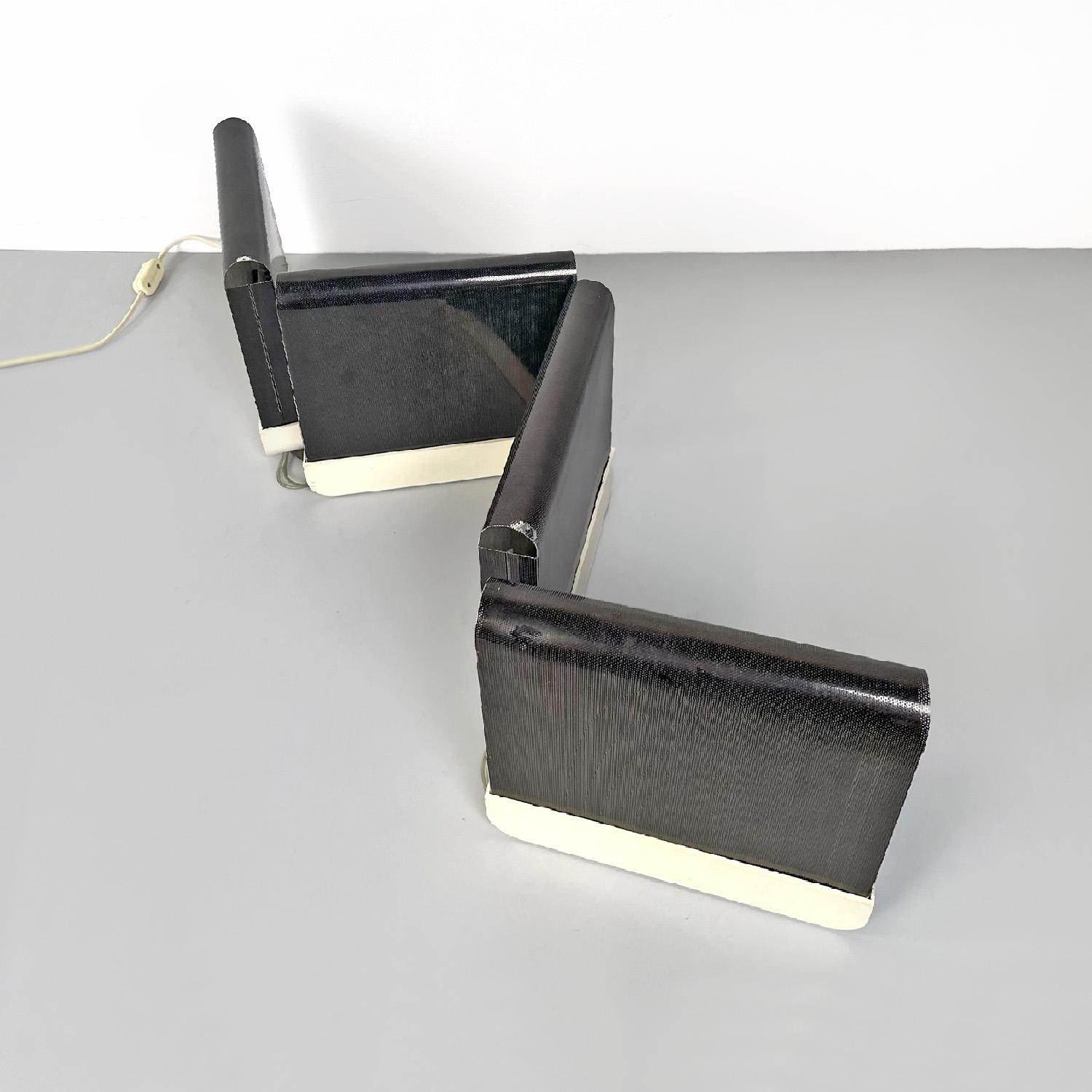 Fin du 20e siècle Lampe de table orientable italienne moderne en noir et blanc T-470 pour Luci, années 1980