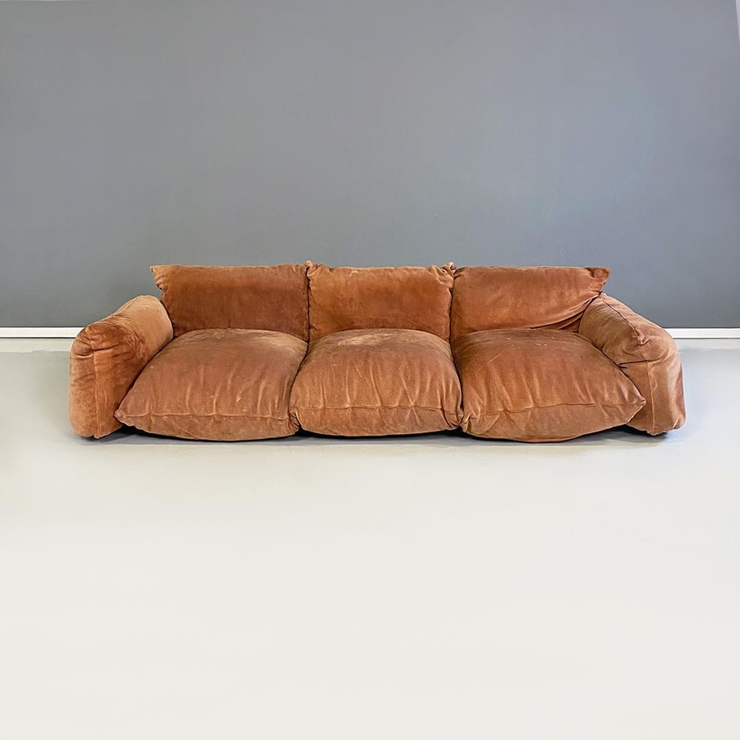 Italian modern original suede Marenco sofa by Mario Marenco for Arflex, 1970s In Good Condition In MIlano, IT