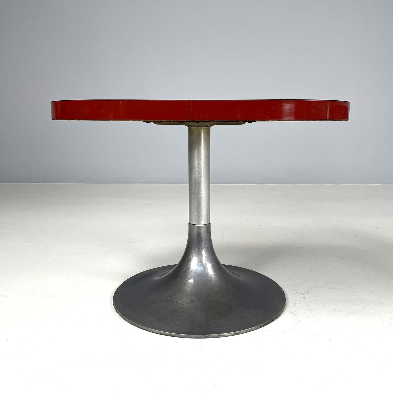 Italian modern oval coffee tables with red laminate tops, 1980s  In Fair Condition For Sale In MIlano, IT