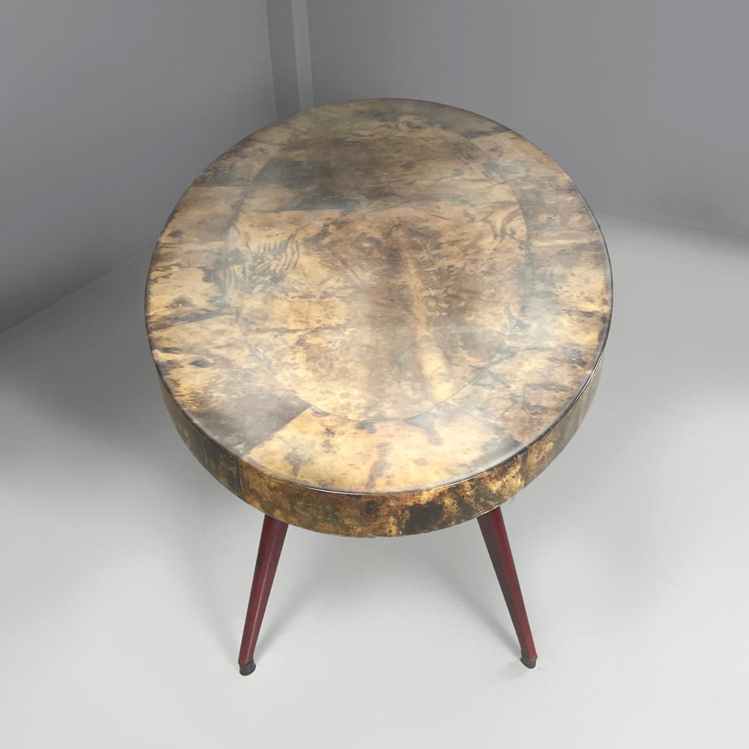 Table de salle à manger italienne moderne ovale en parchemin avec pieds en bois laqué rouge 1970 en vente 2