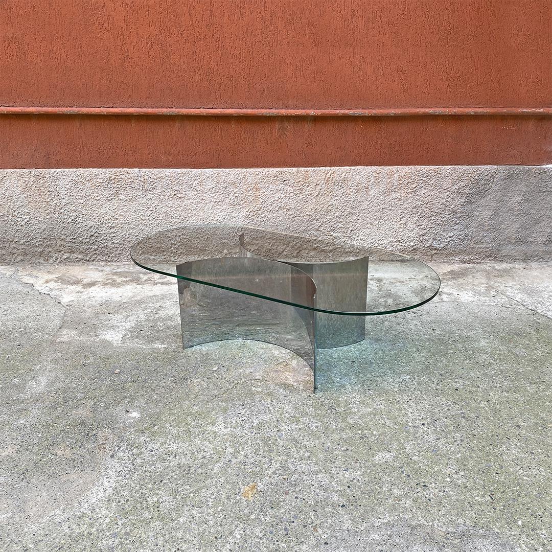 Italian Modern Oval Glass Top and Curved Steel Base Coffee Table, 1970s In Good Condition In MIlano, IT
