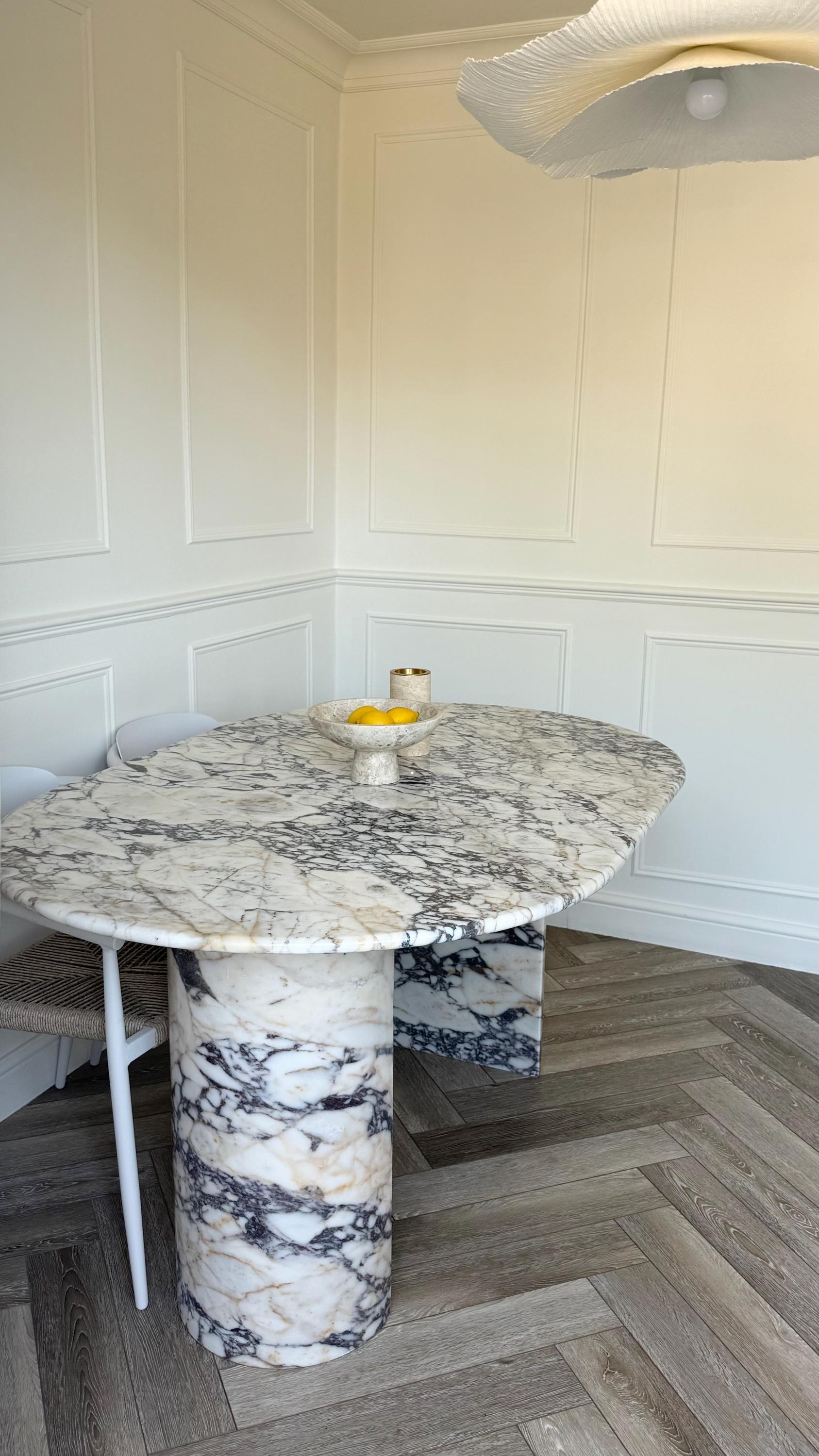 Turkish Italian Modern Oval Luxury Handcrafted Calacatta Viola Marble Dining Table For Sale