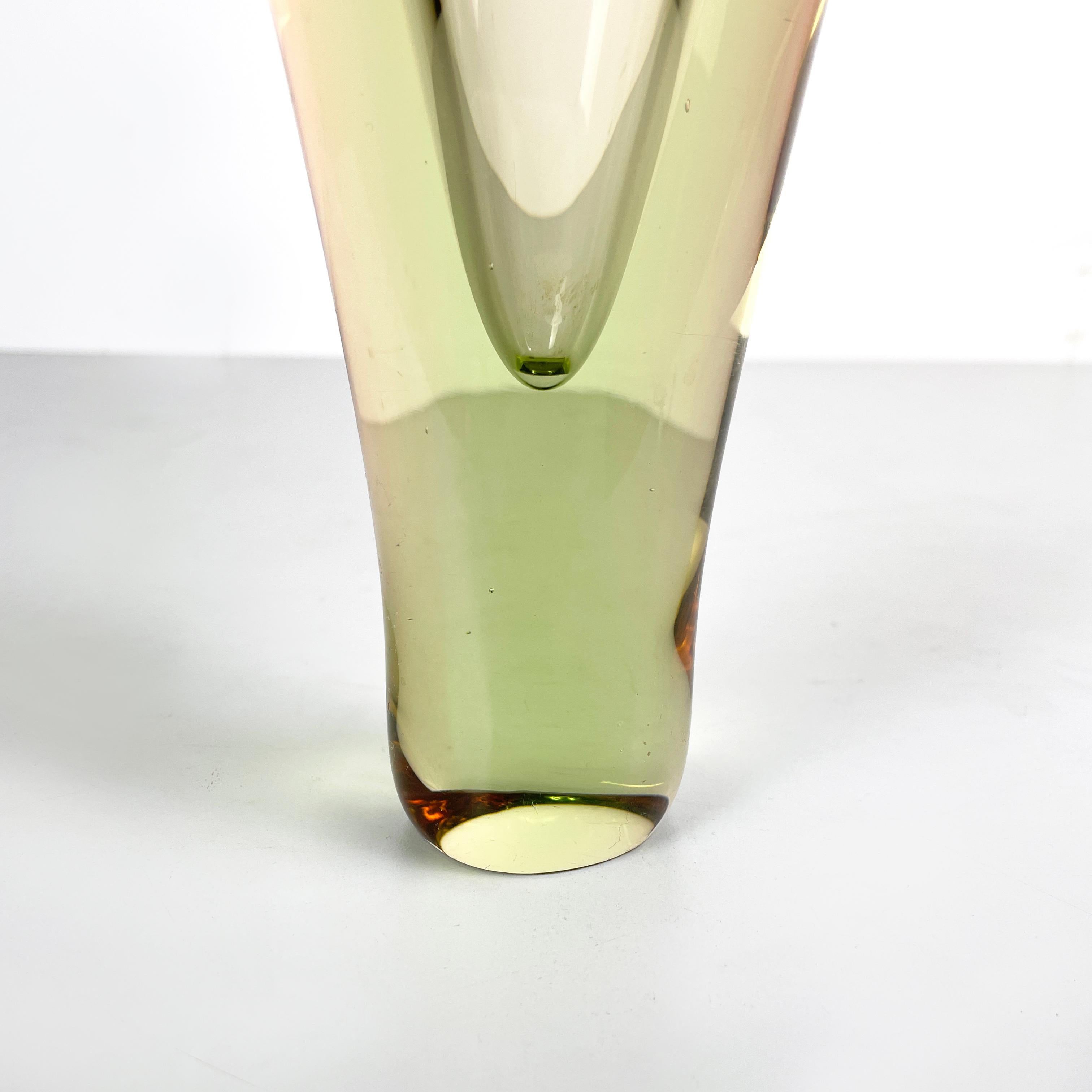 Italian modern oval pink and green Murano glass vase by i Sommersi series, 1970s For Sale 5