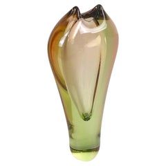 Retro Italian modern oval pink and green Murano glass vase by i Sommersi series, 1970s