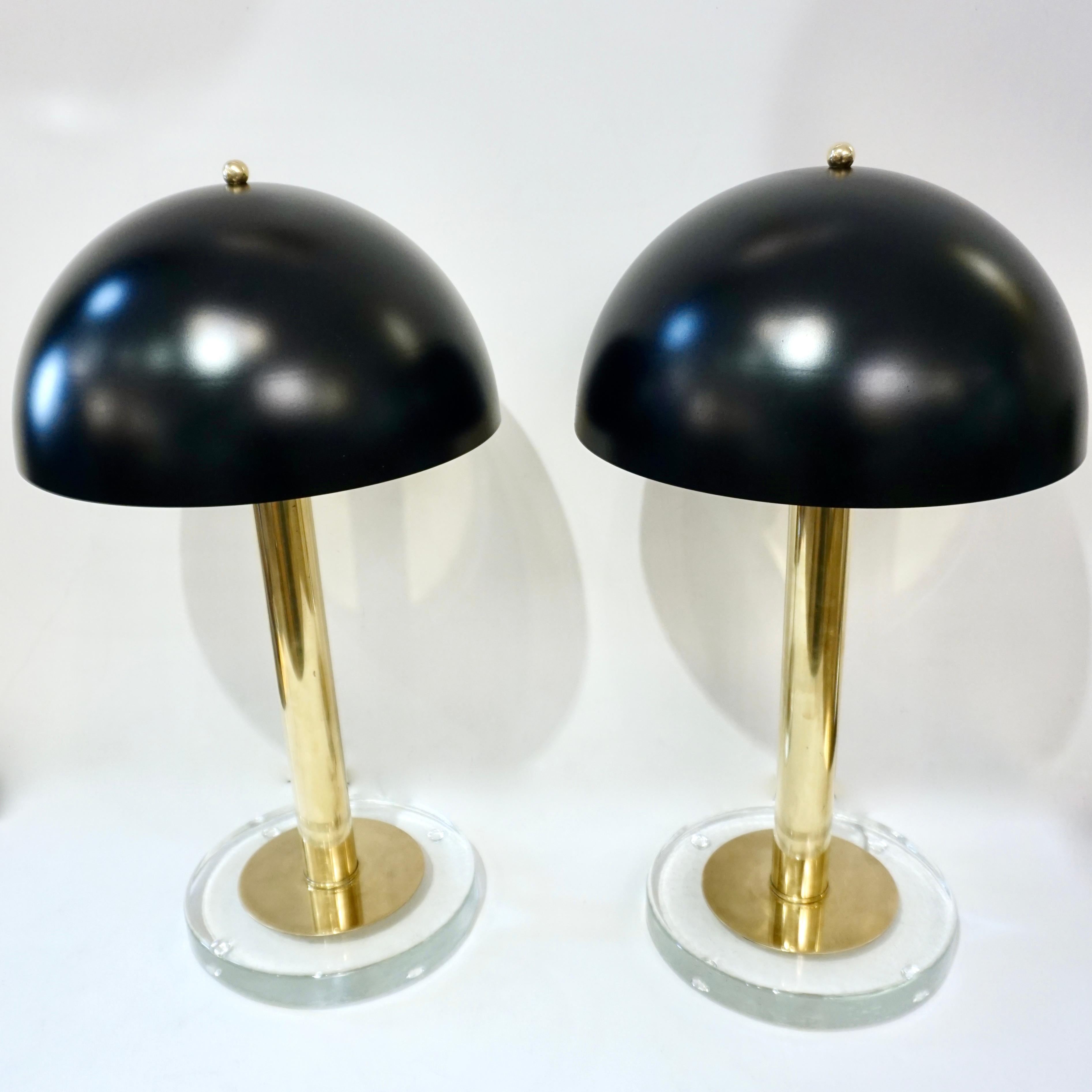 Italian Modern Pair of Art Deco Design Black and Gold Lacquer Brass Dome Lamps 2