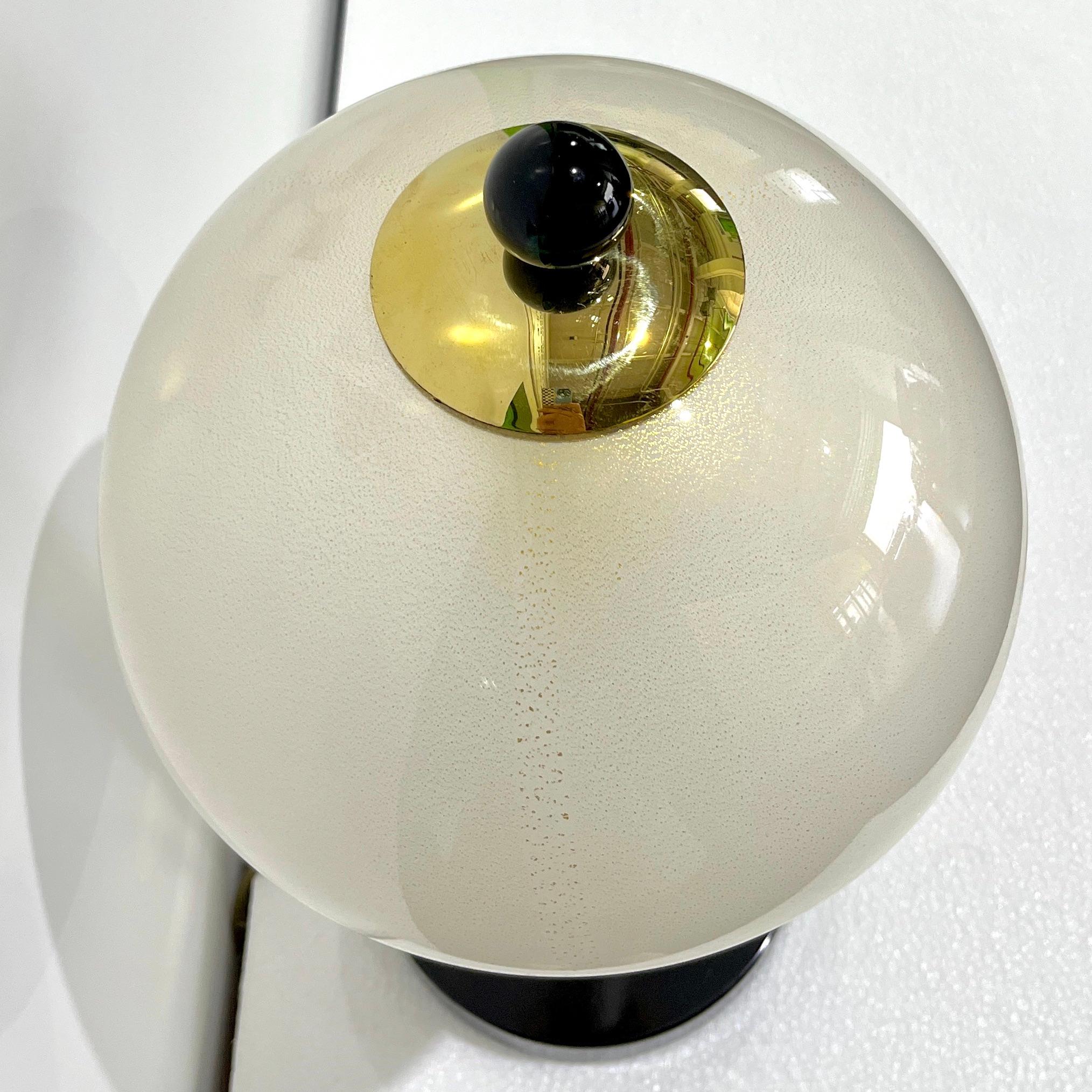 Italian Modern Pair of Art Deco Design Black White Gold Murano Glass Dome Lamps 7