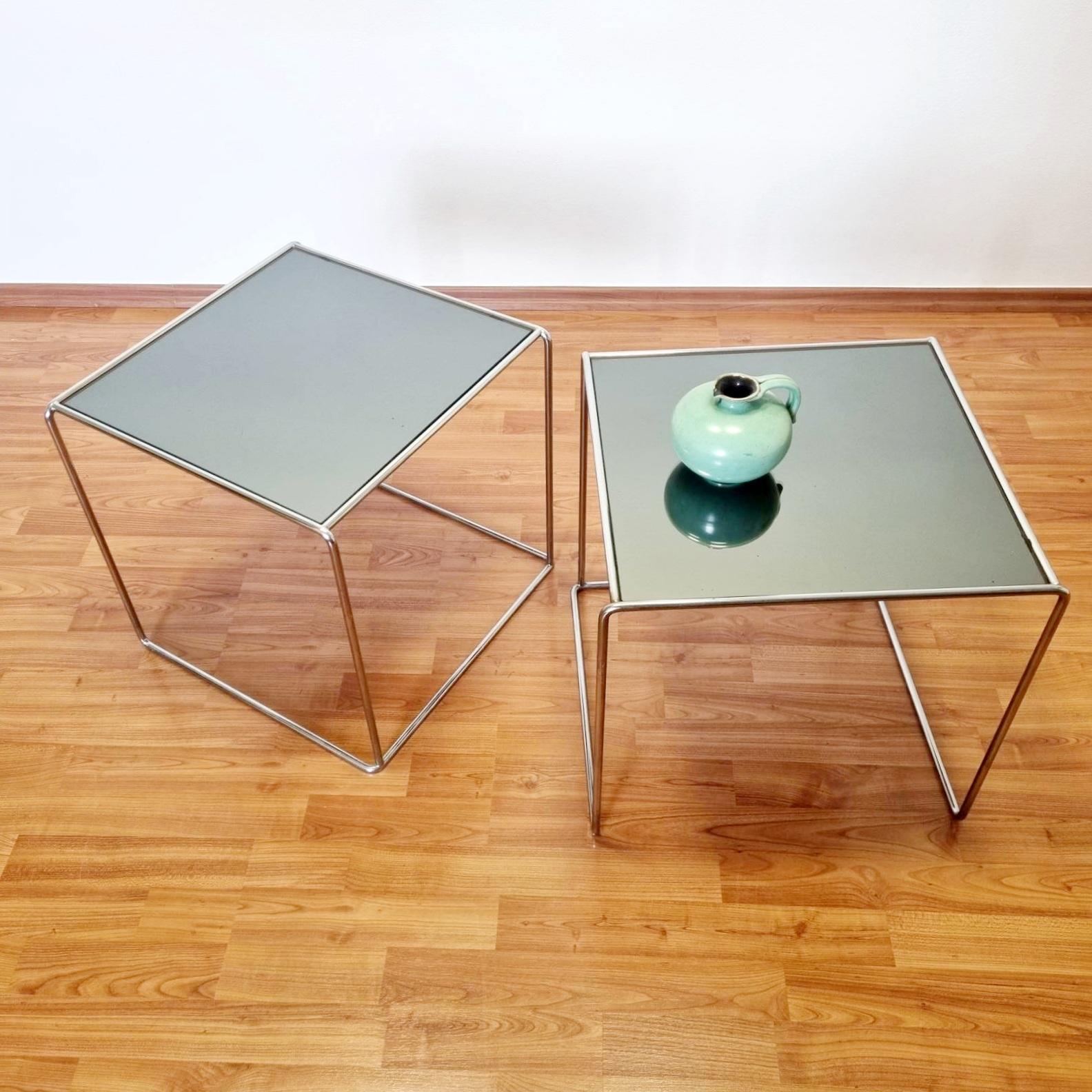 Italian Modern Pair of Bauhaus Style Mirrored Side Tables, Italy 70s In Good Condition In Lucija, SI