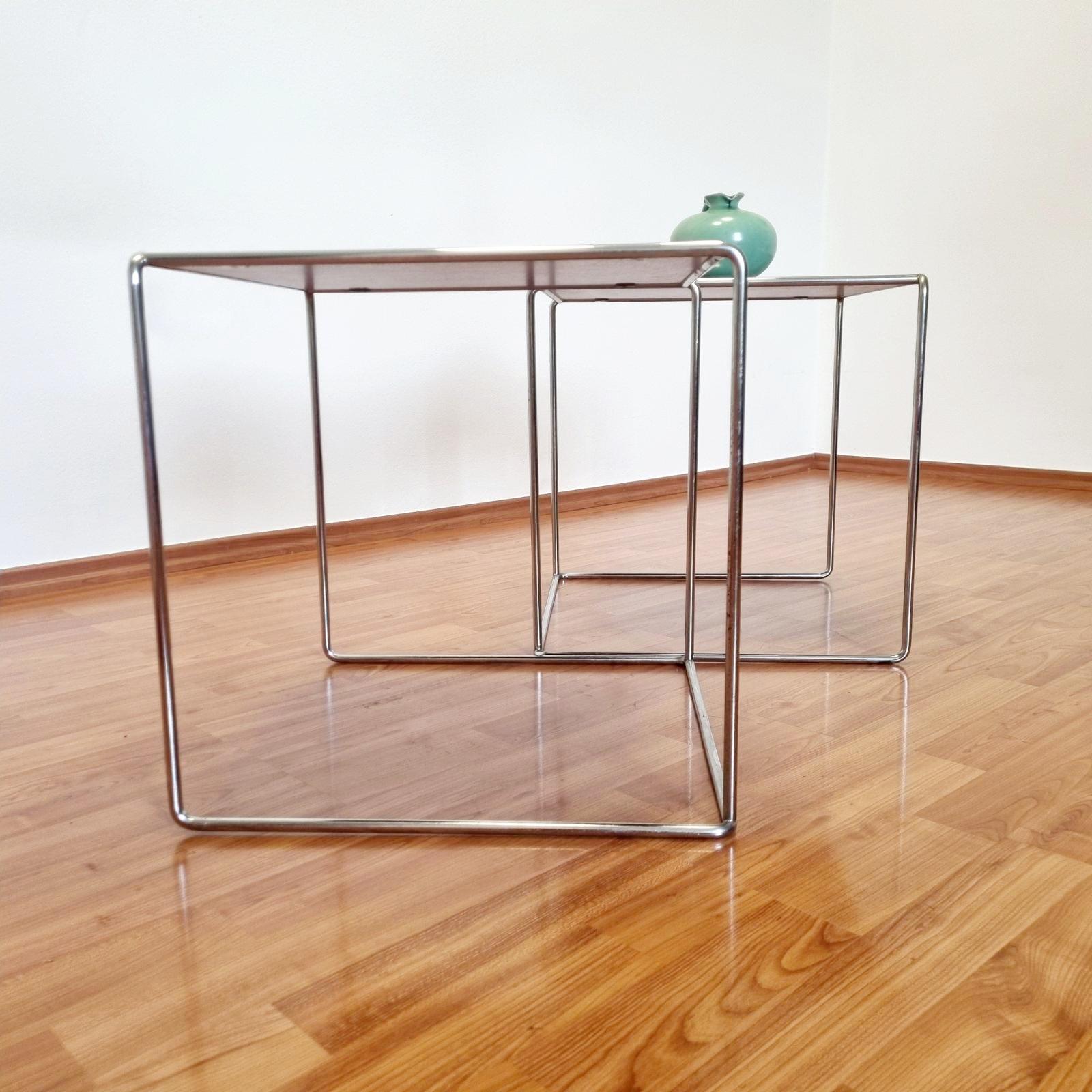 Late 20th Century Italian Modern Pair of Bauhaus Style Mirrored Side Tables, Italy 70s