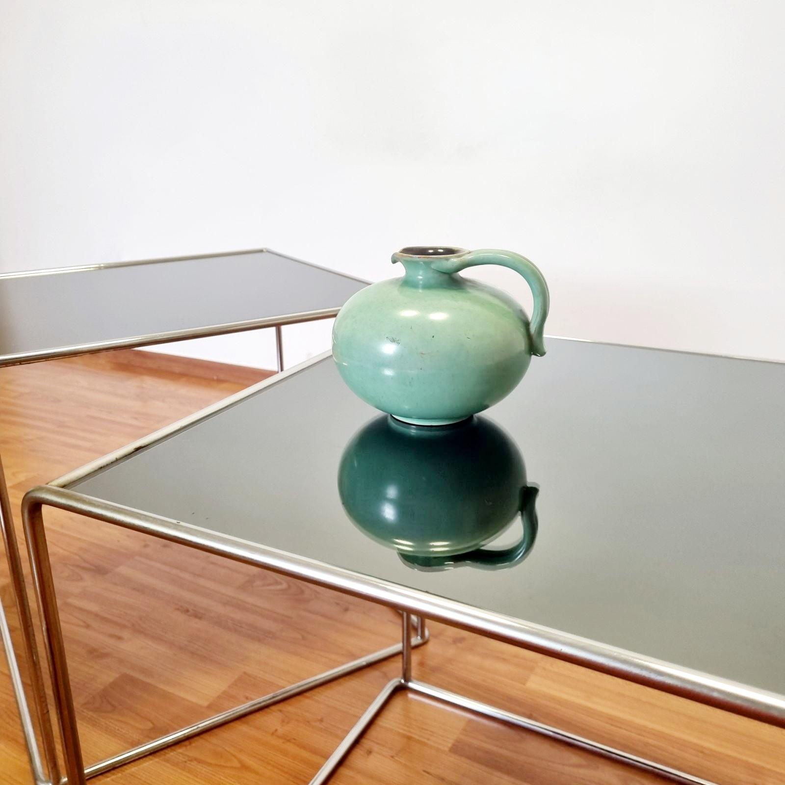 Brass Italian Modern Pair of Bauhaus Style Mirrored Side Tables, Italy 70s