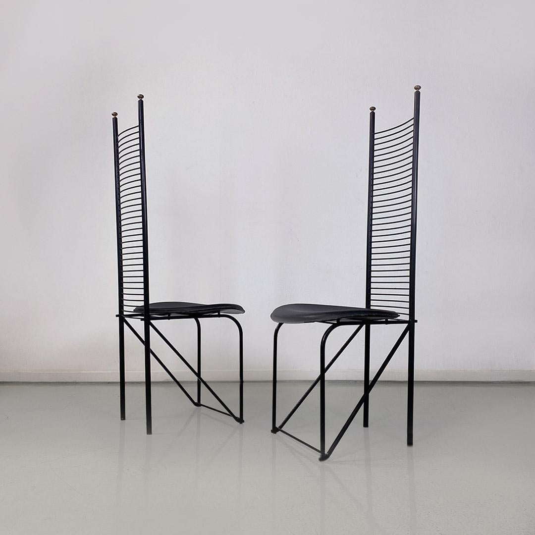 Italian Modern Pair of Black Metal and Leather Chairs with High Back, 1980s In Good Condition For Sale In MIlano, IT
