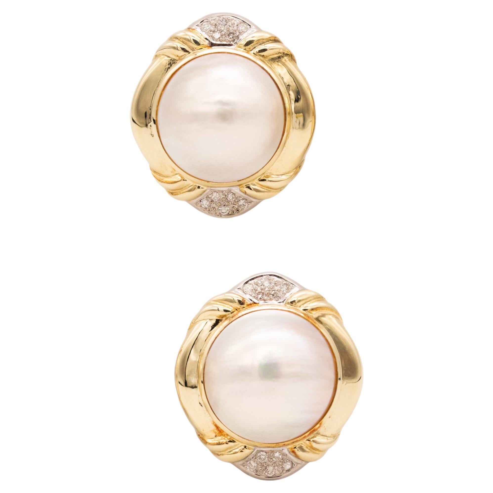 Italian Modern Pair Of Earrings In 14Kt Yellow Gold 20 MM Mabe Pearls Diamonds