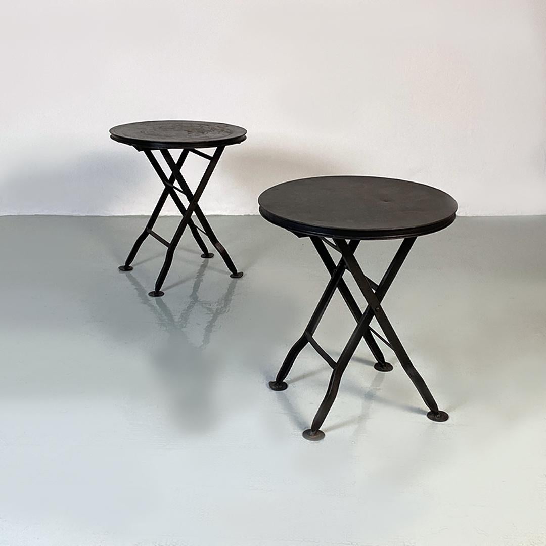 Italian Modern Pair of Round Iron Folding Stools or Coffee Tables, 1980s In Good Condition In MIlano, IT