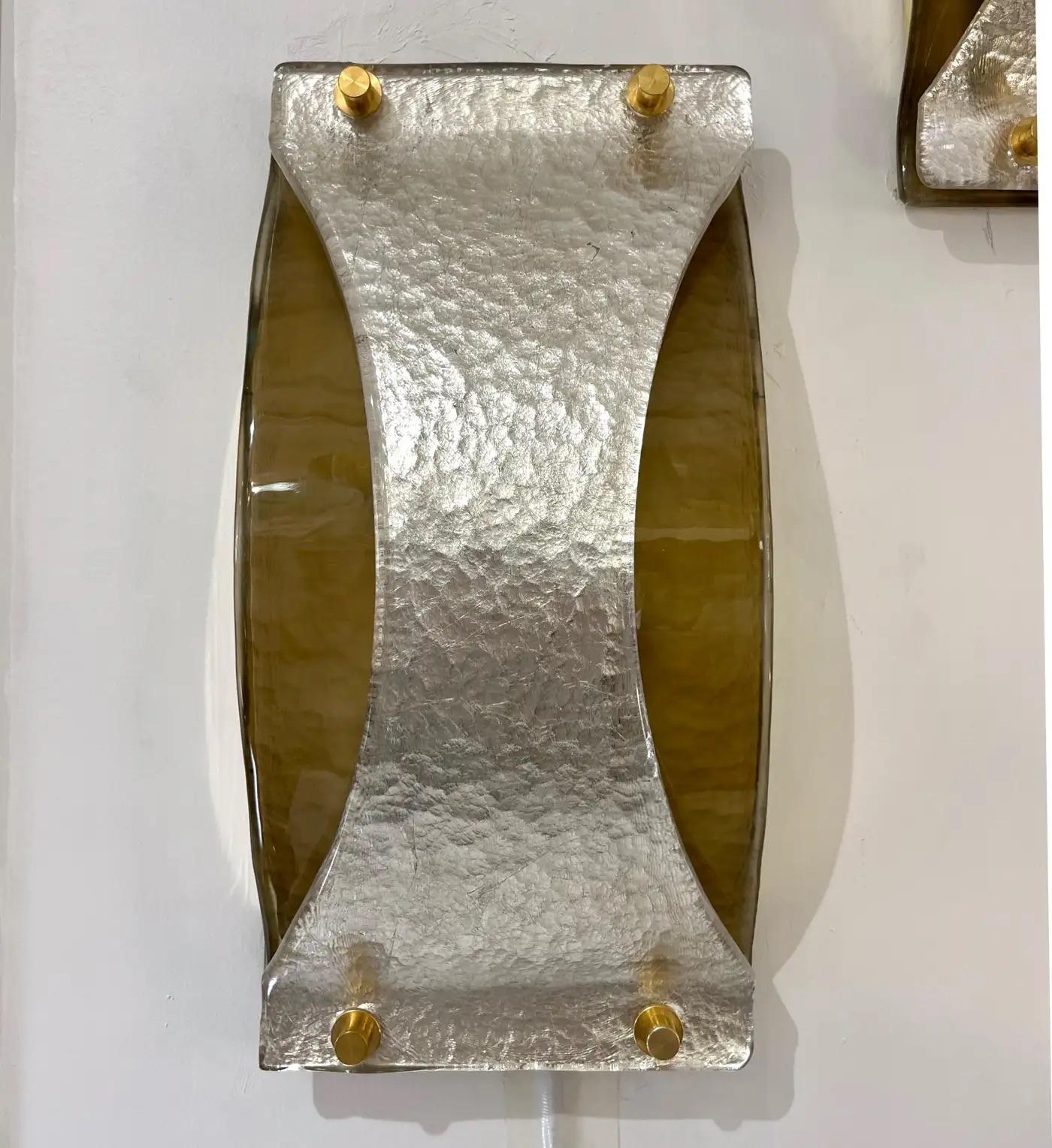 Italienische Moderne Paar Silber Blatt geräuchert Murano Glas Organisches Design Messing Wandleuchten im Angebot 7