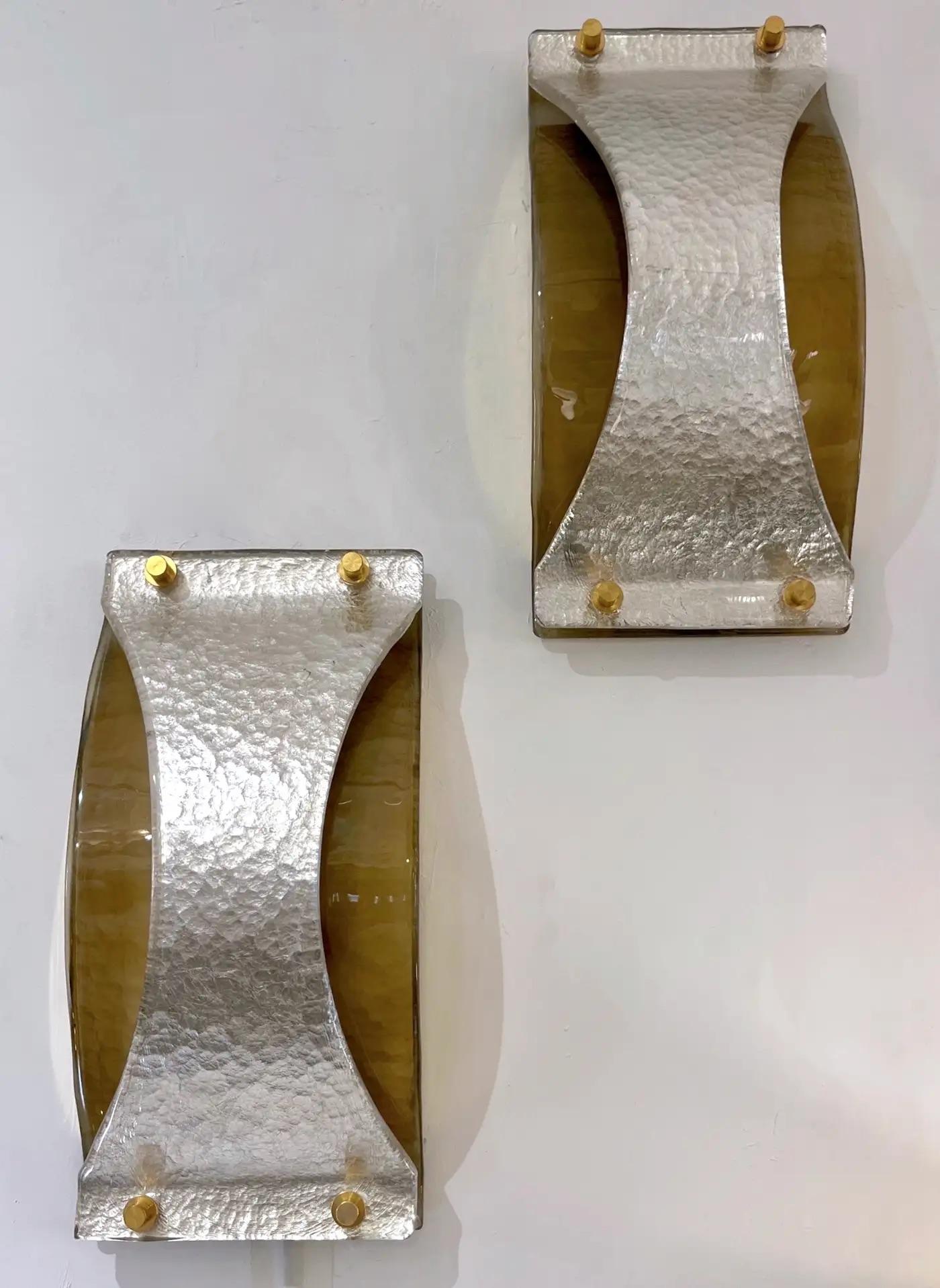 Italienische Moderne Paar Silber Blatt geräuchert Murano Glas Organisches Design Messing Wandleuchten im Angebot 2