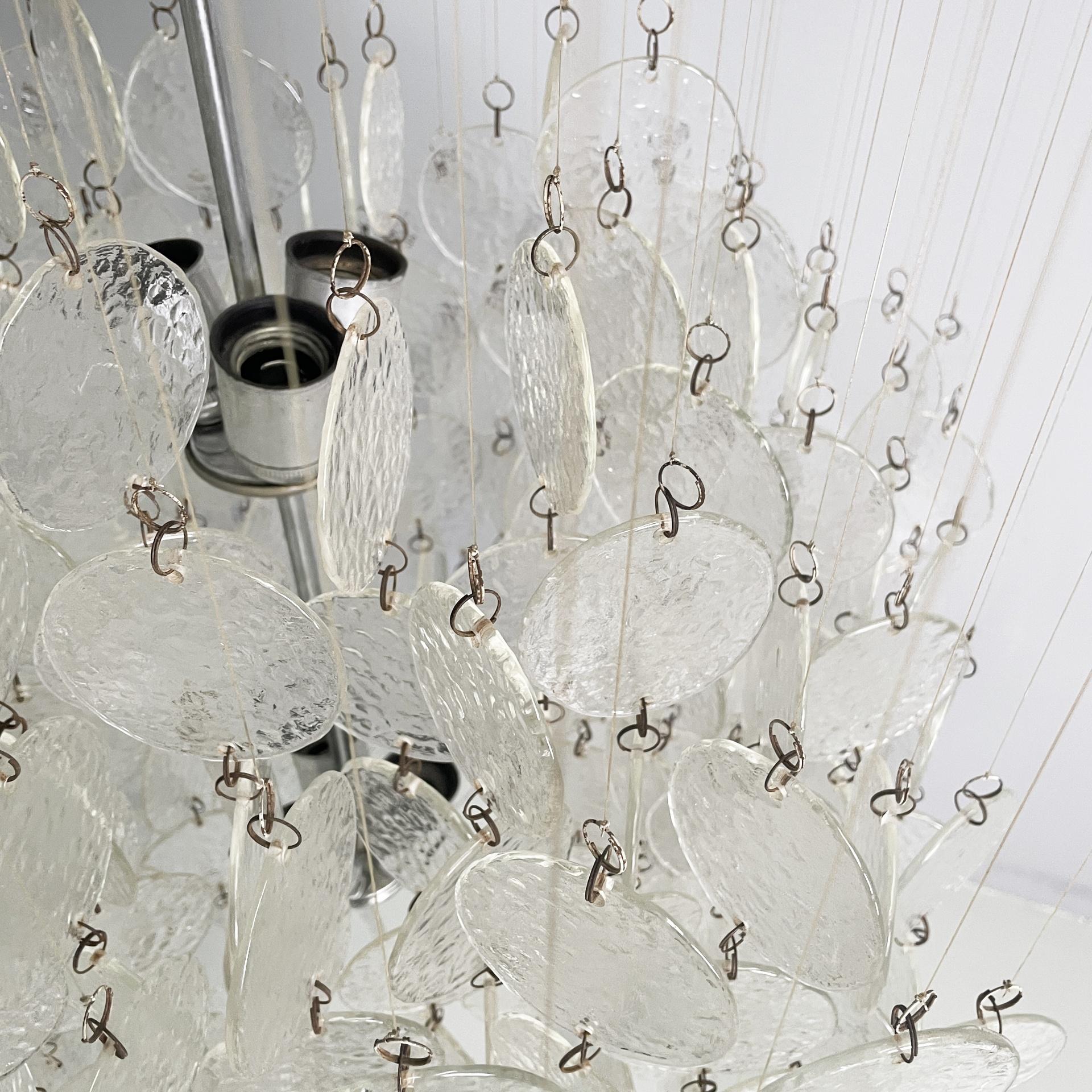 Italian modern pendant chandelier in glass, aluminum and white wood, 1970s in vendita 4