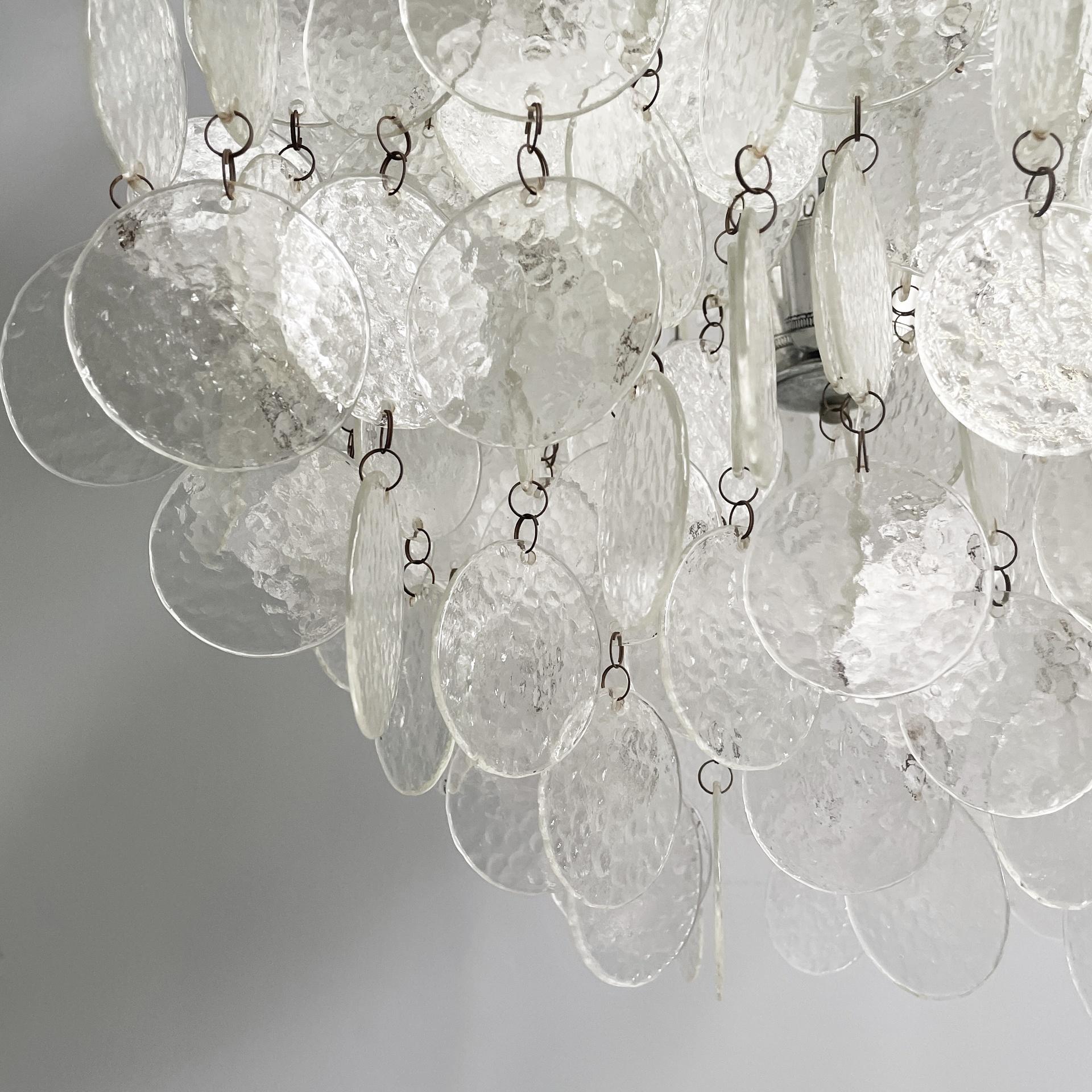 Vetro Italian modern pendant chandelier in glass, aluminum and white wood, 1970s in vendita