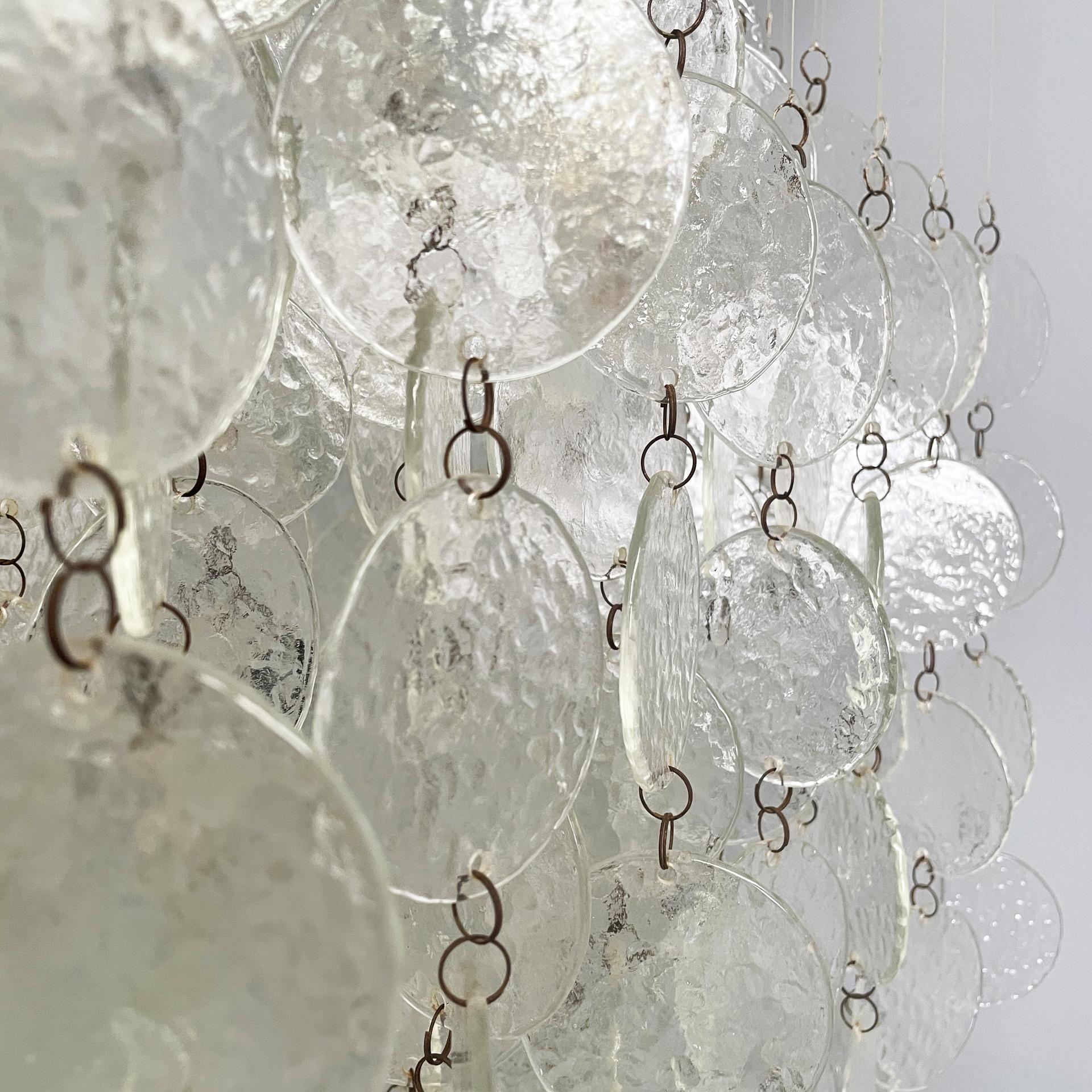 Italian modern pendant chandelier in glass, aluminum and white wood, 1970s in vendita 2