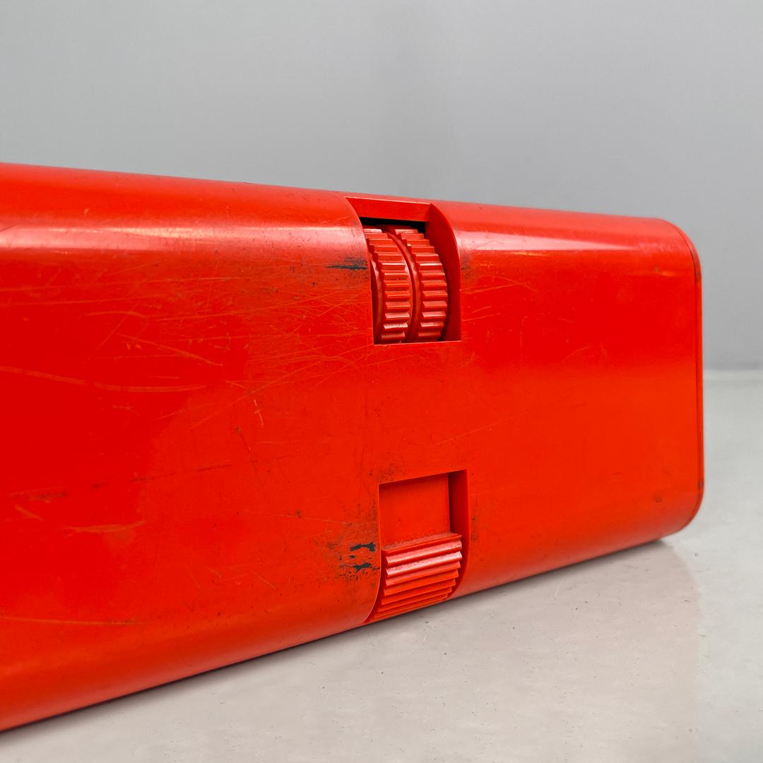 Italian modern Phono Boy portable record player Mario Bellini for Grundig, 1970s 6