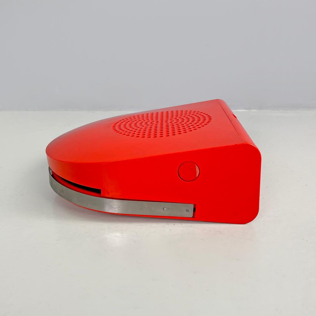 Italian modern Phono Boy portable record player Mario Bellini for Grundig, 1970s 1