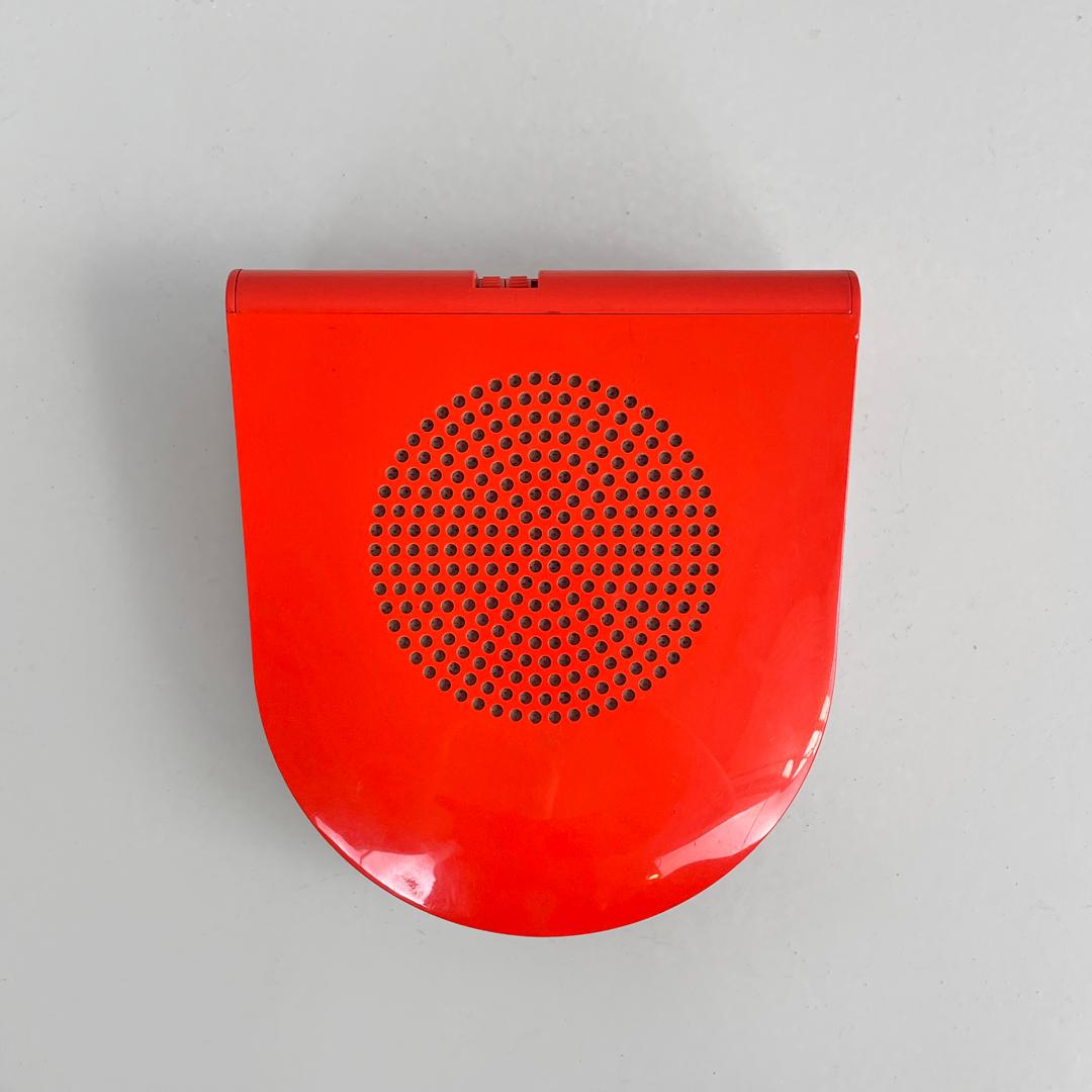 Italian modern Phono Boy portable record player Mario Bellini for Grundig, 1970s 3