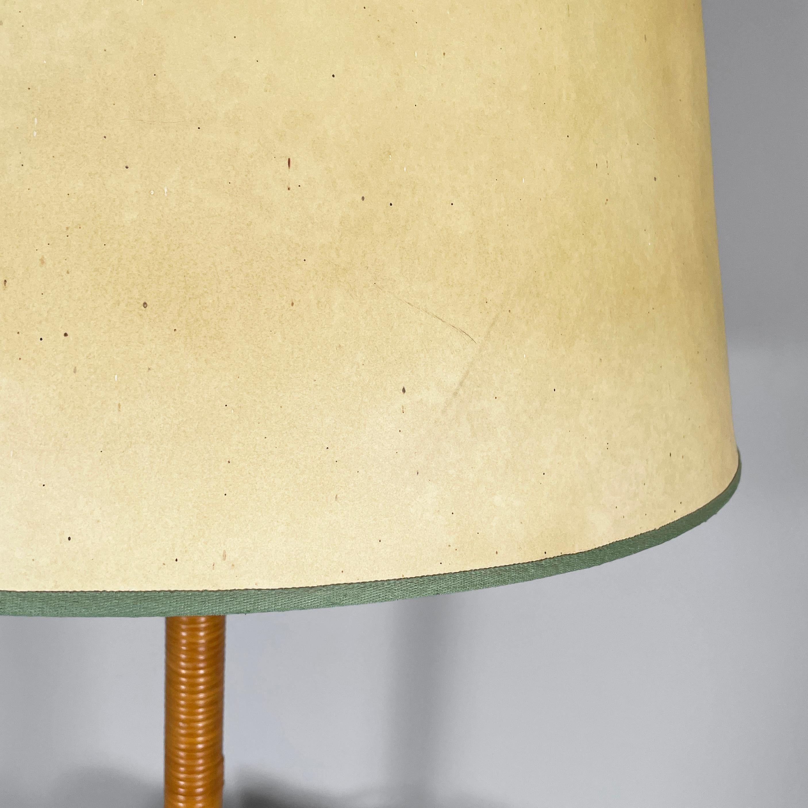 Italian modern Pineapple shape floor lamp in wicker, 1970s For Sale 2
