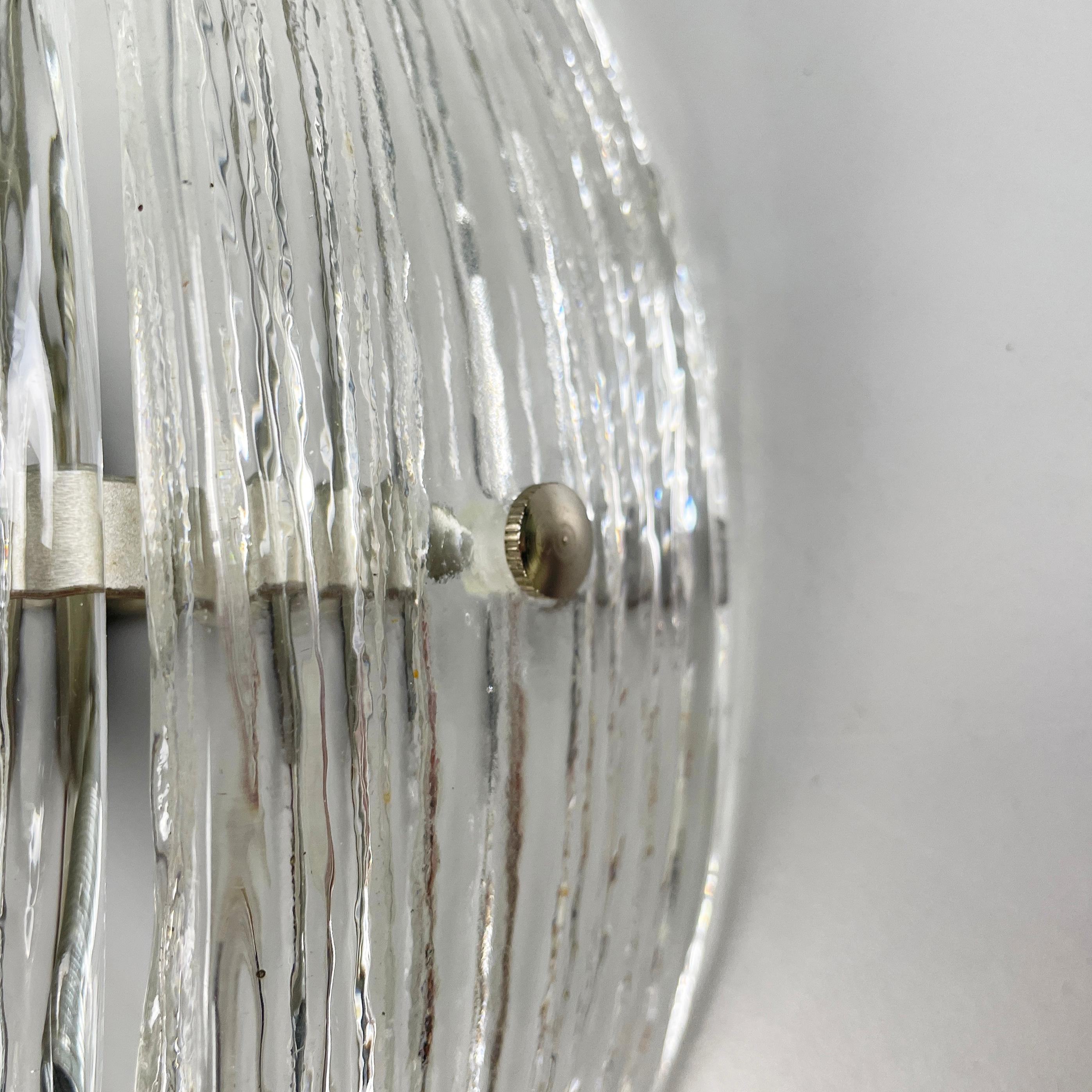 Lampada da parete moderna italiana a forma di ananas in vetro scanalato e metallo, anni '80 in vendita 7